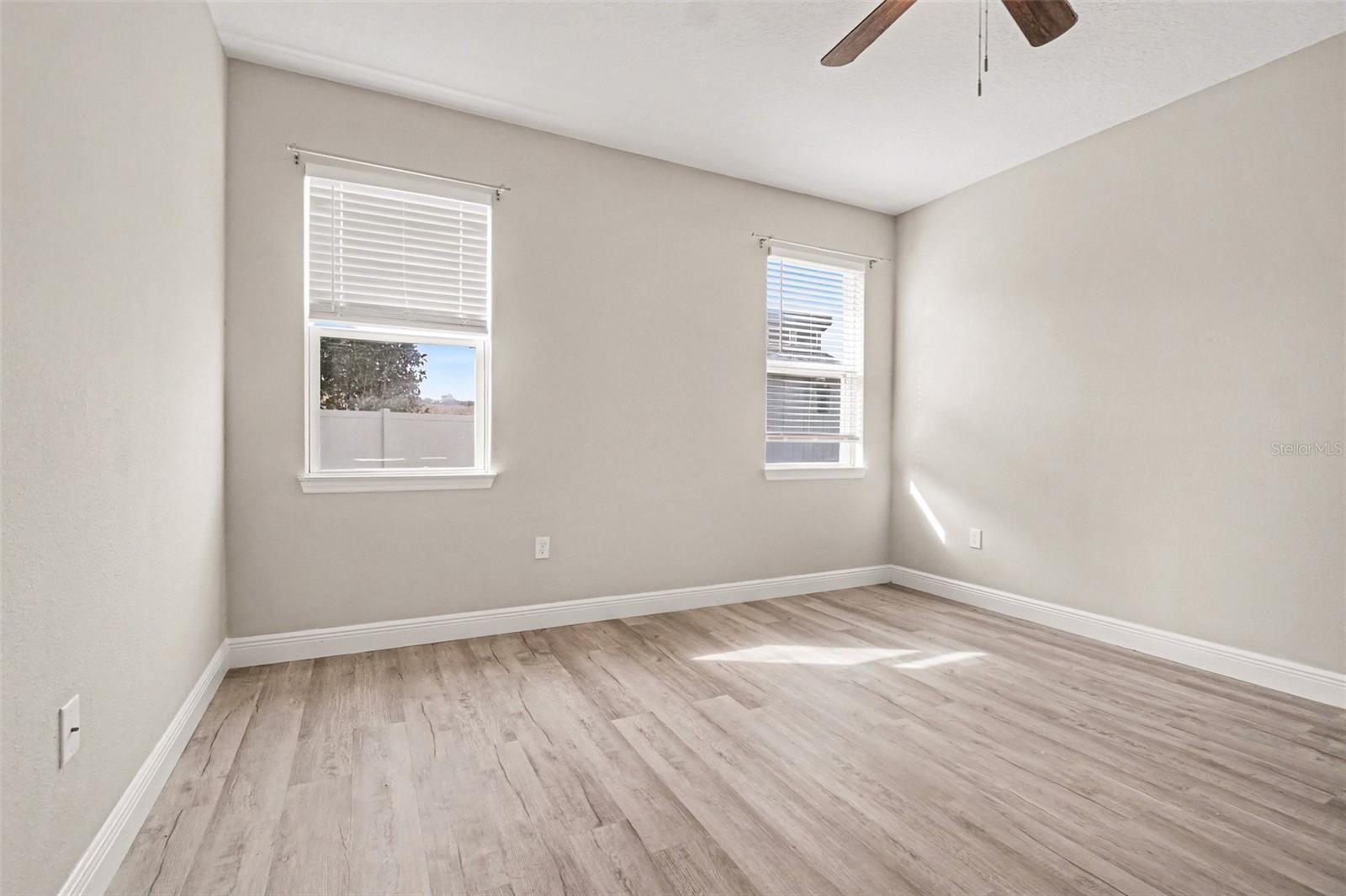 Image 18 of 37 For 602 Napoli Way