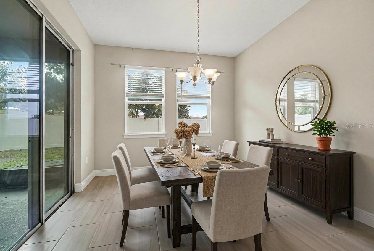 Image 7 of 37 For 602 Napoli Way