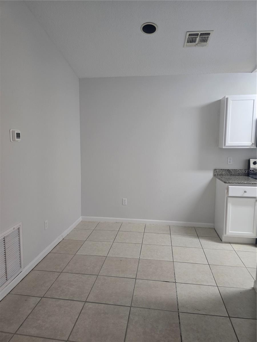 Image 4 of 16 For 4316 Kirkman Road 1608