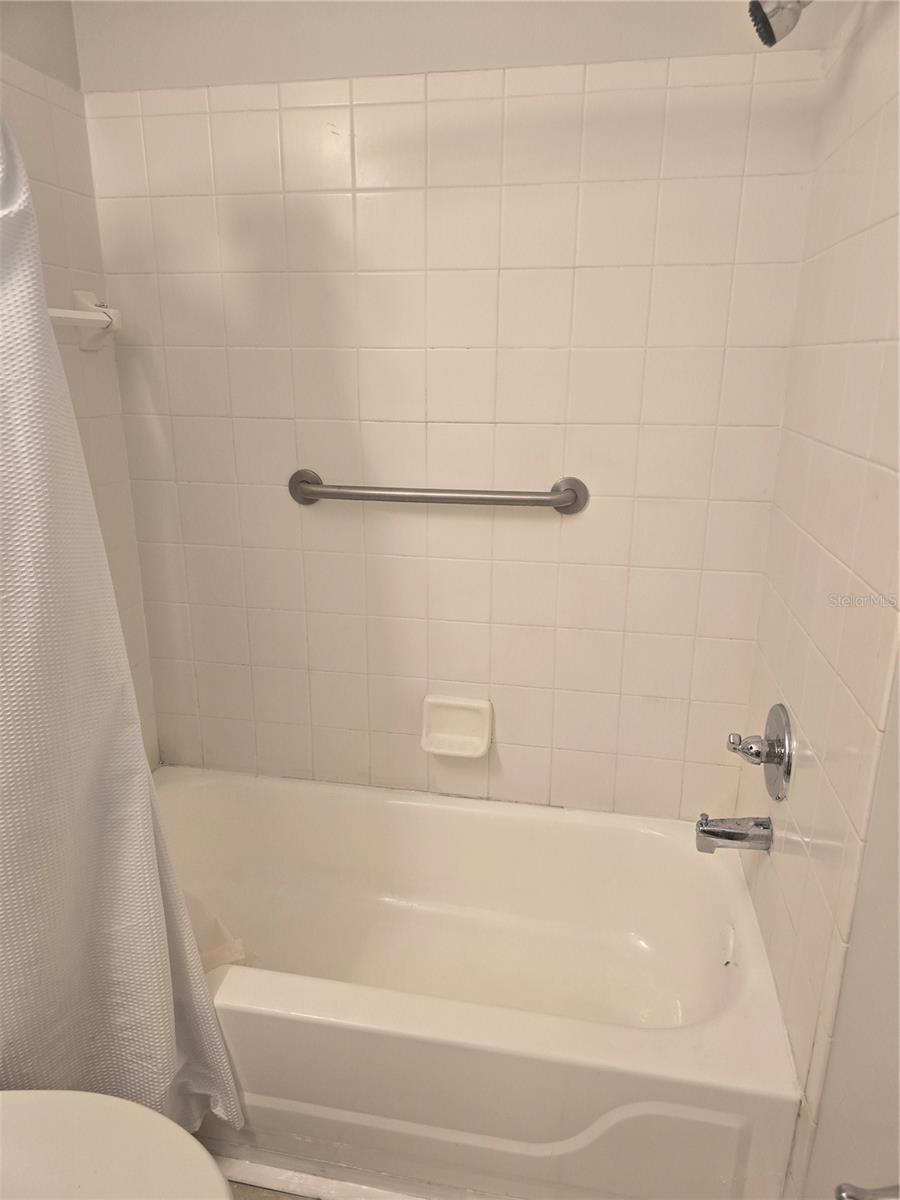 Image 7 of 16 For 4316 Kirkman Road 1608