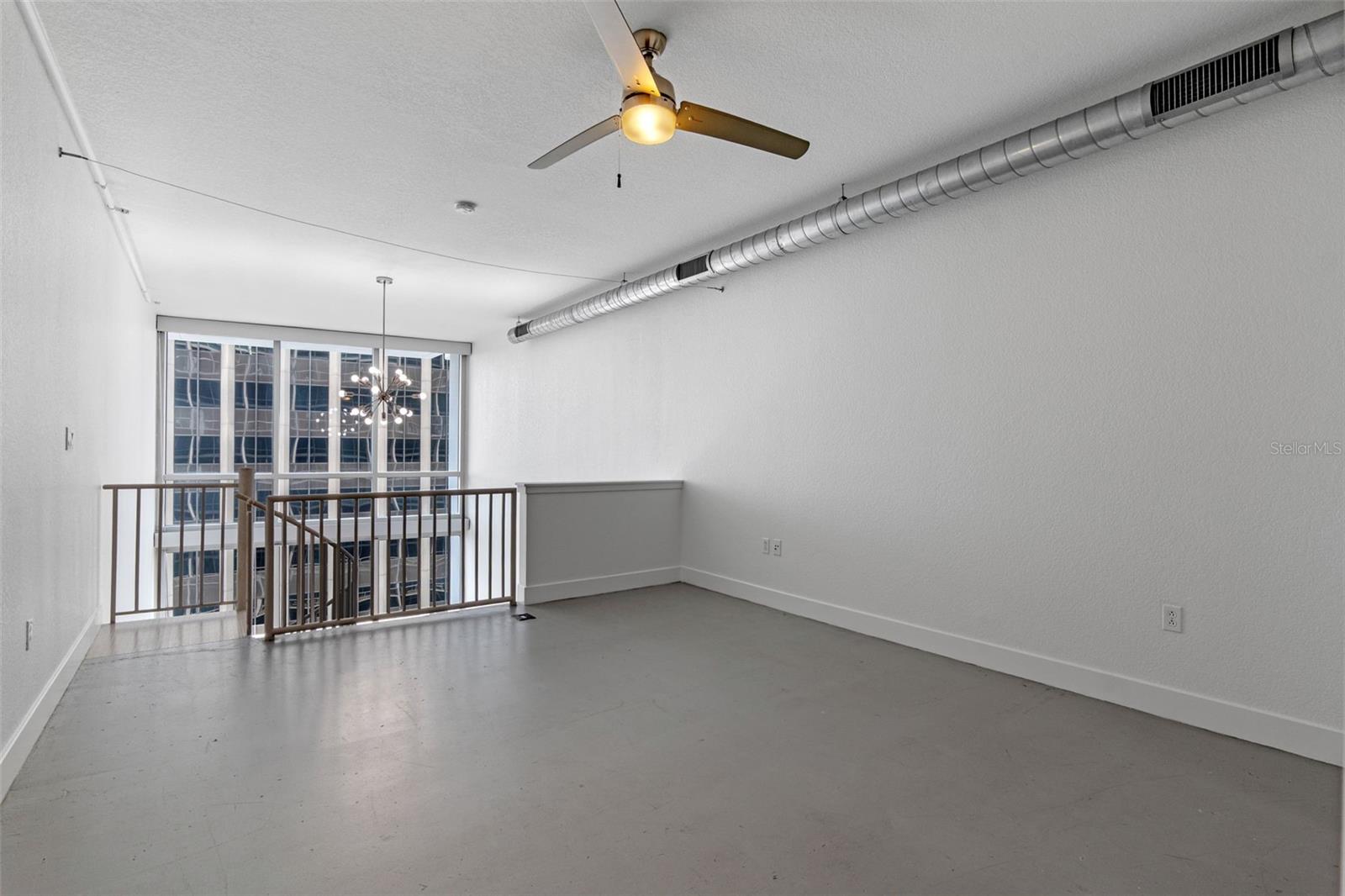 Image 18 of 34 For 150 Robinson Street 1023