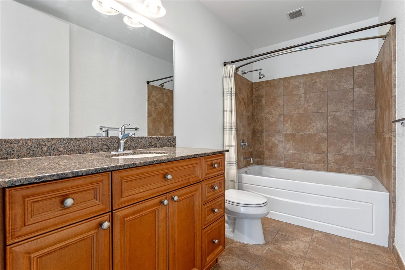 Image 20 of 34 For 150 Robinson Street 1023