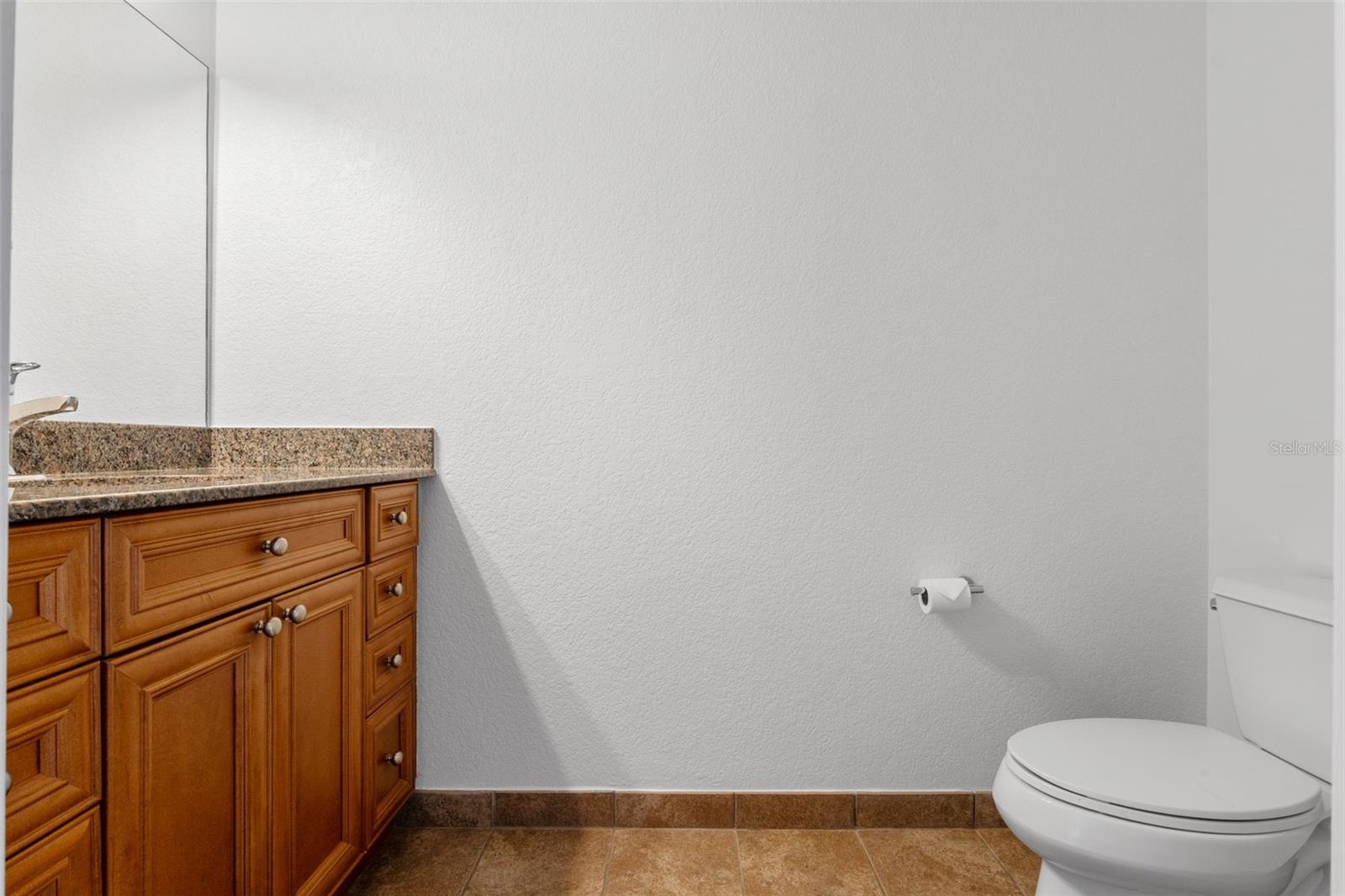 Image 6 of 34 For 150 Robinson Street 1023