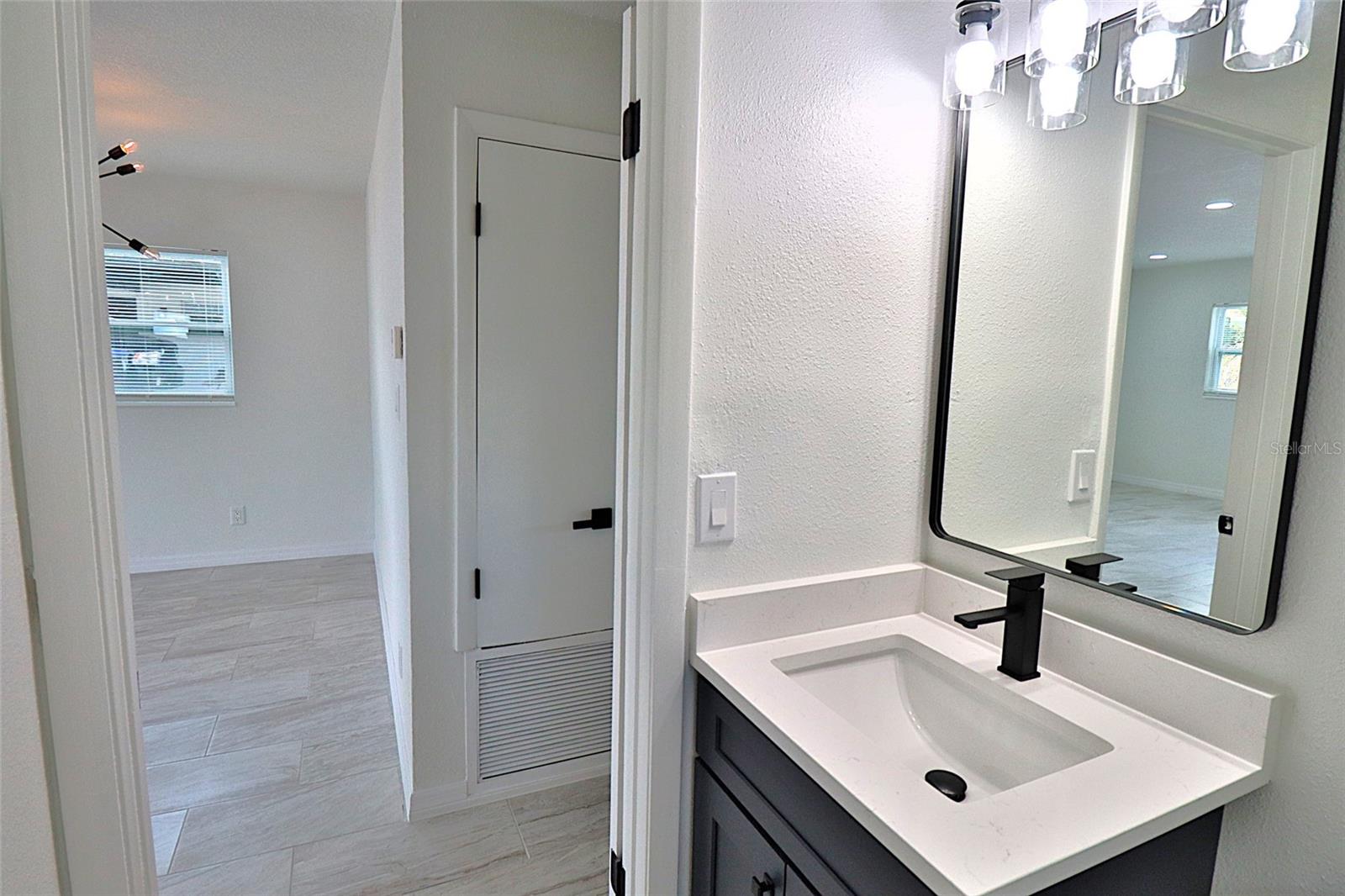 Image 18 of 25 For 5524 Gaymar Drive