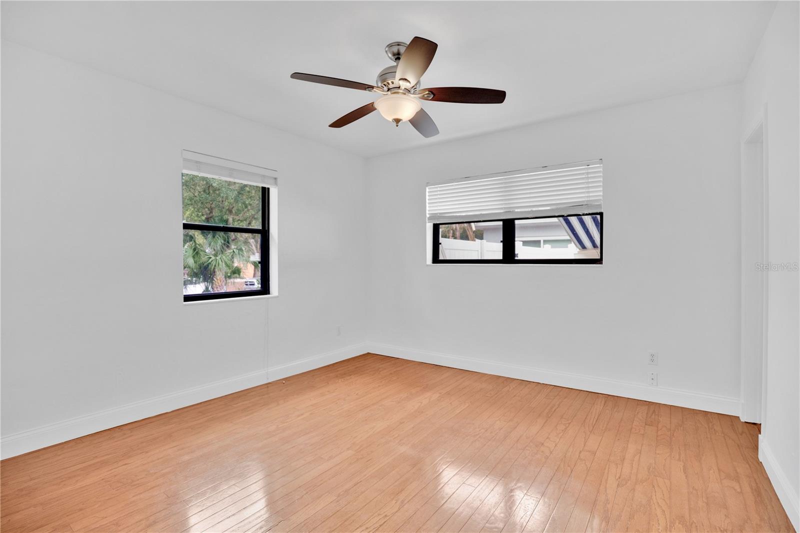 Image 16 of 33 For 3709 Mockingbird Lane