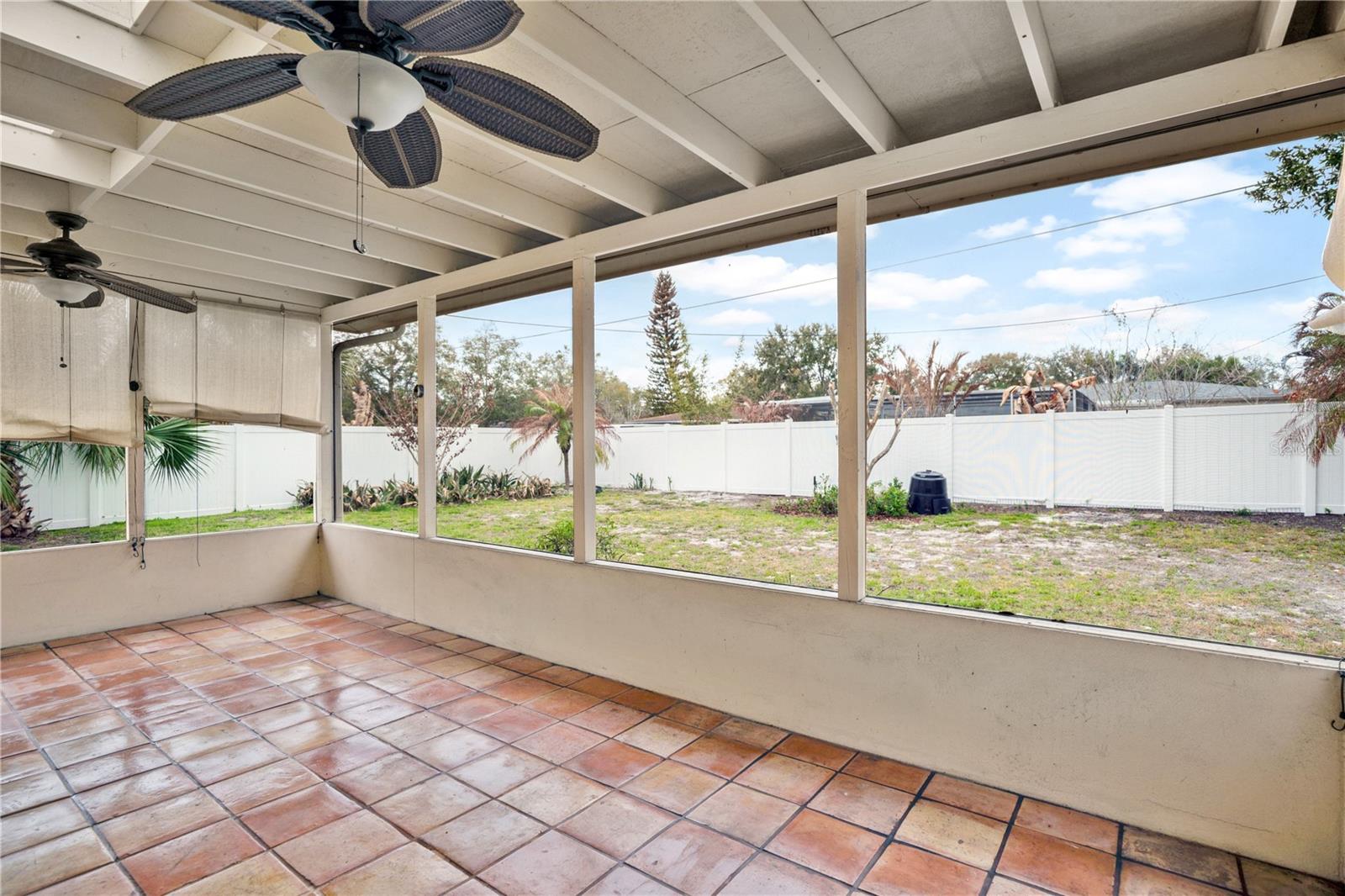 Image 24 of 33 For 3709 Mockingbird Lane