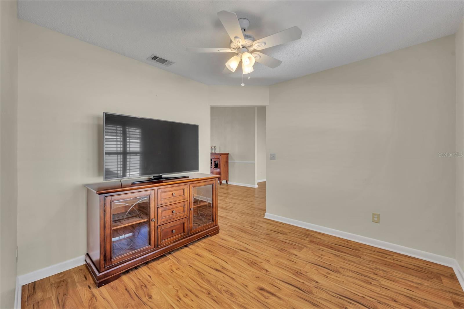 Image 12 of 36 For 1003 Troon Trace