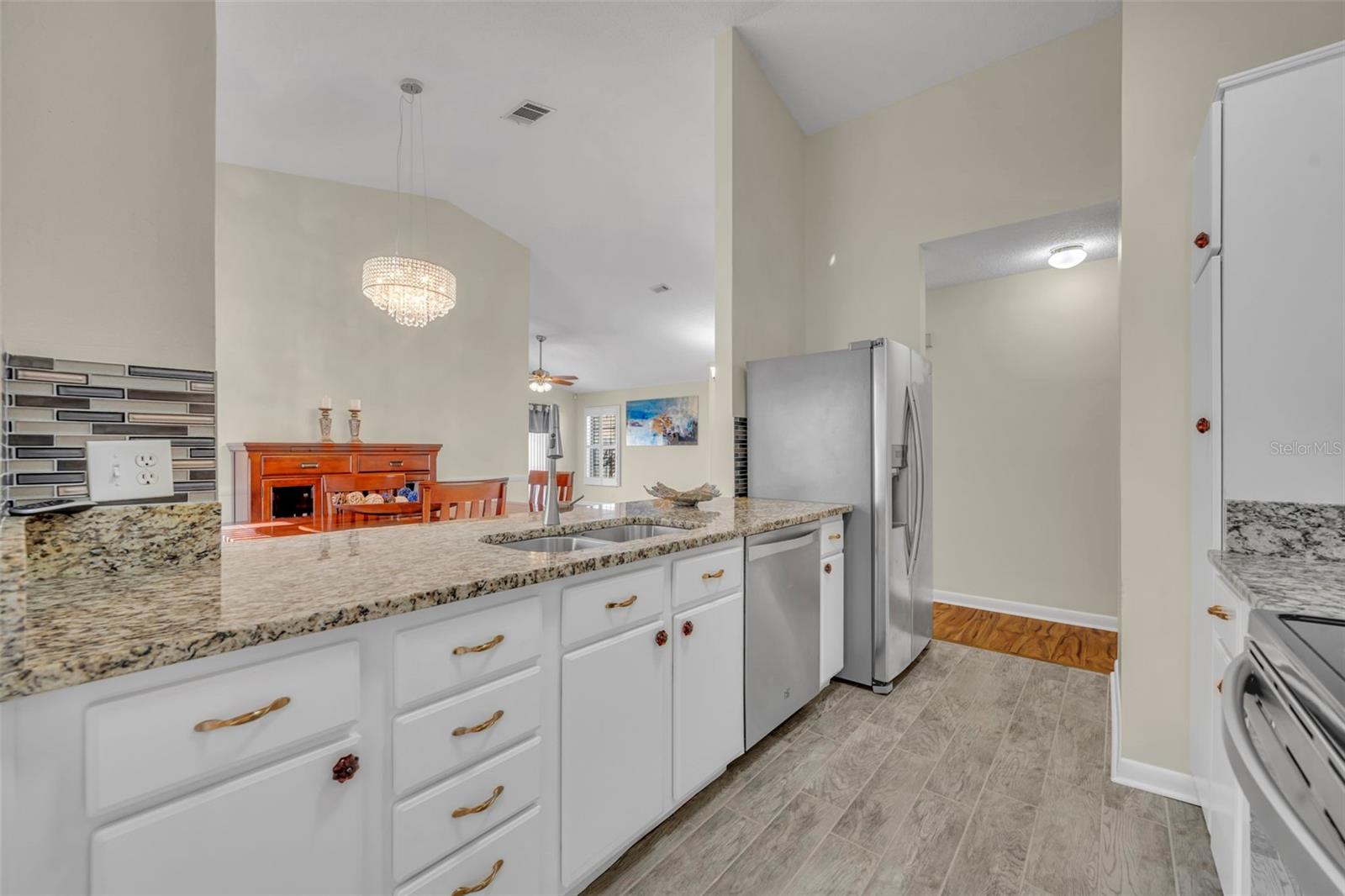 Image 15 of 36 For 1003 Troon Trace