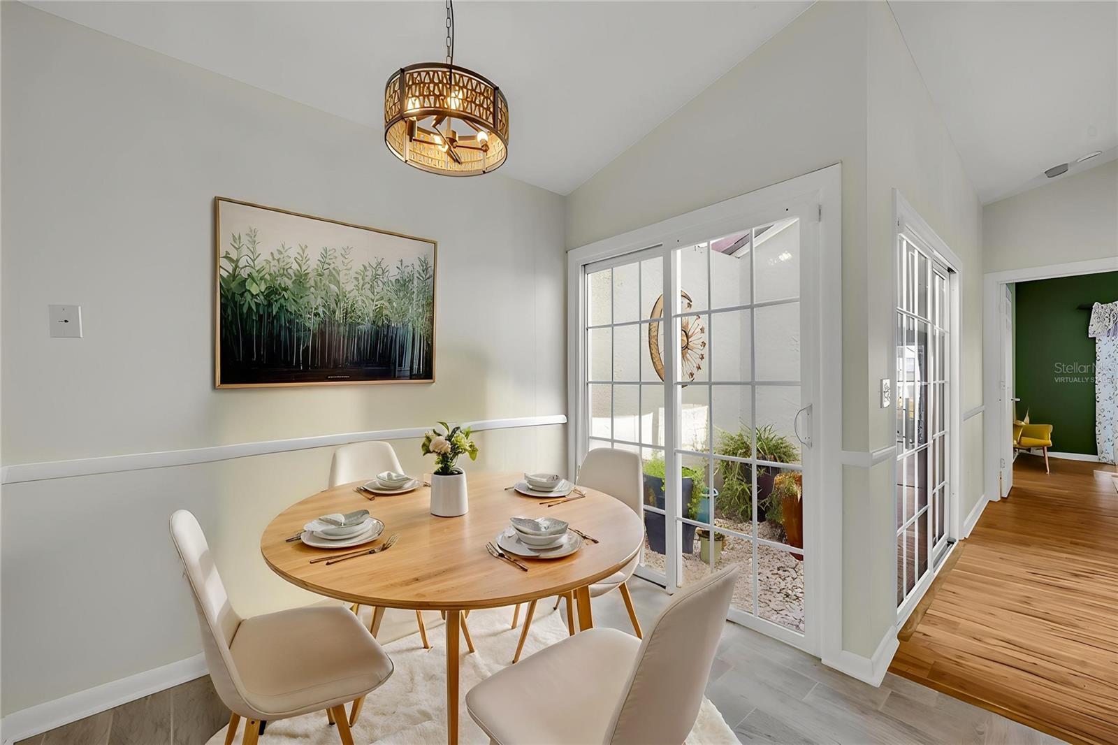 Image 20 of 36 For 1003 Troon Trace