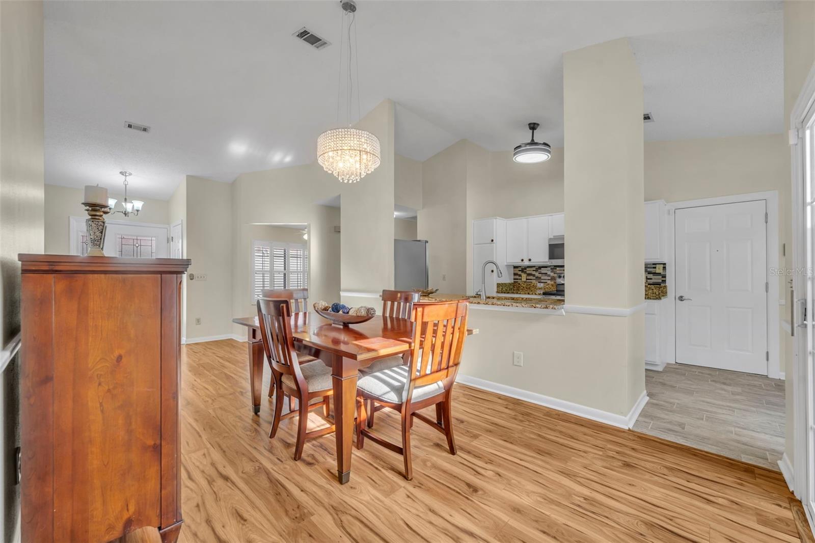 Image 22 of 36 For 1003 Troon Trace