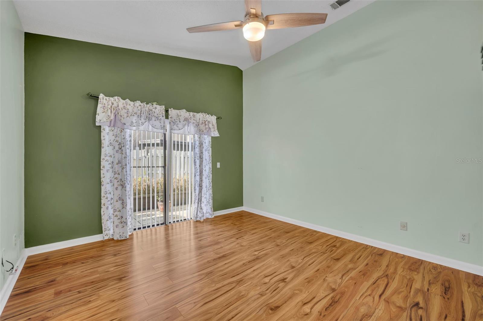 Image 27 of 36 For 1003 Troon Trace