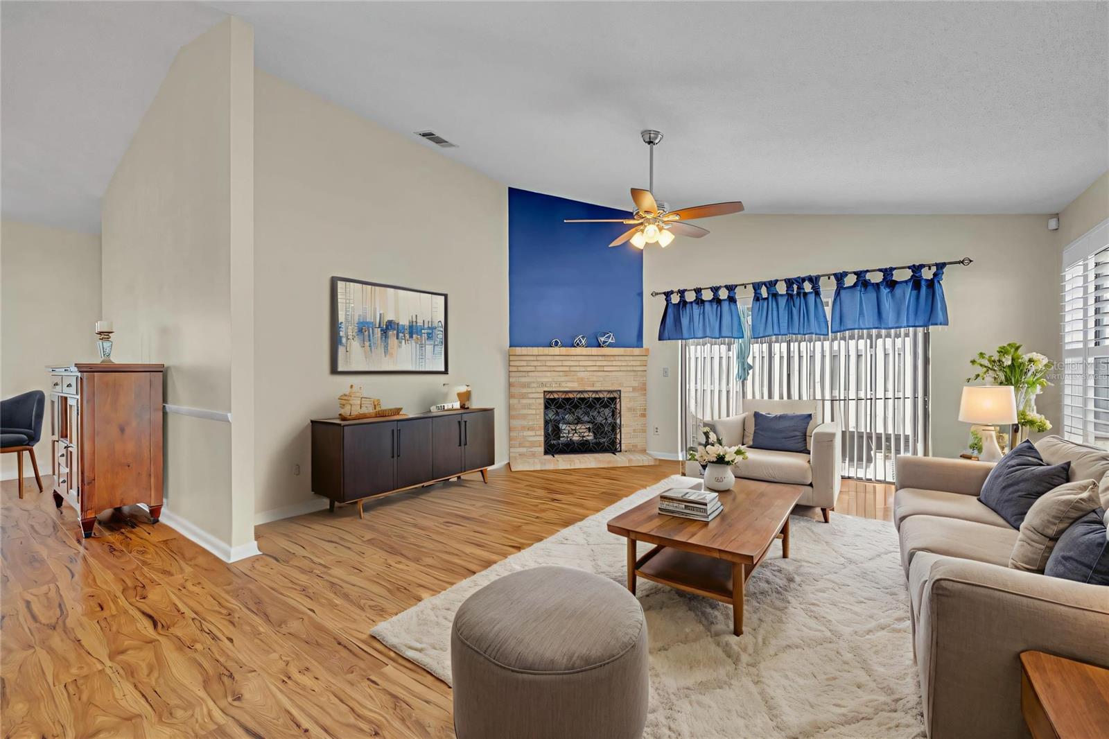 Image 7 of 36 For 1003 Troon Trace