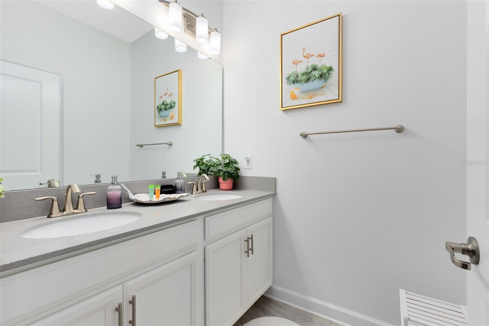 Image 13 of 28 For 1575 Sandbagger Drive