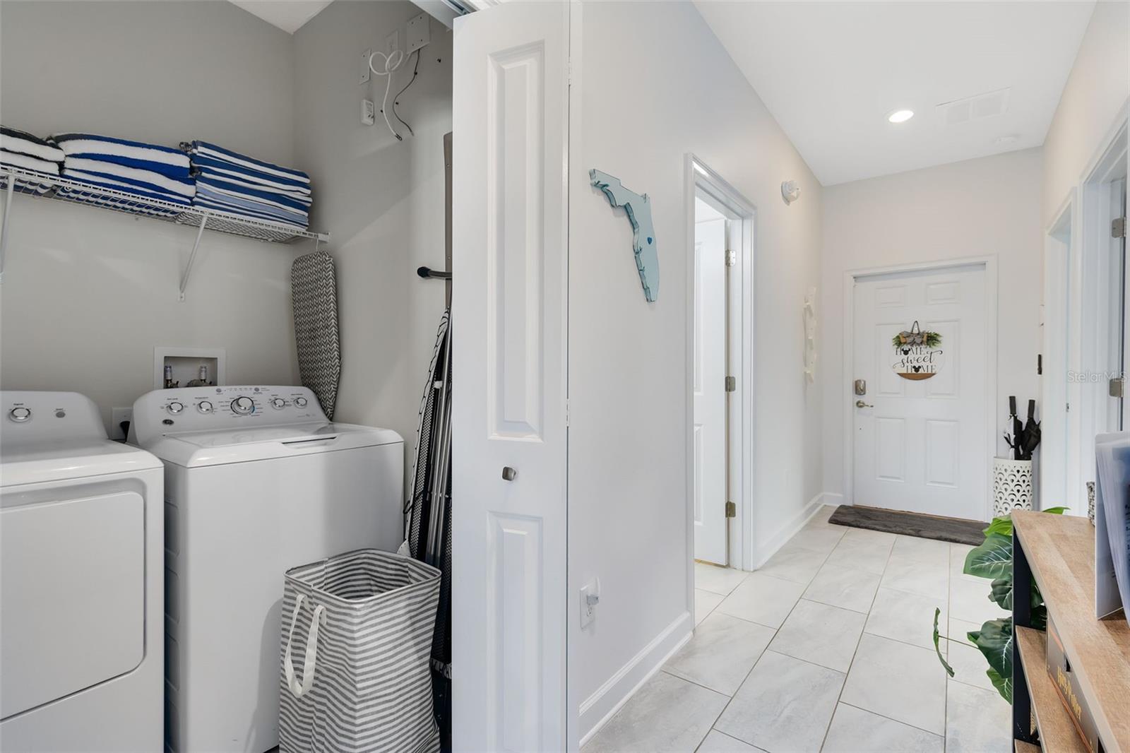 Image 3 of 28 For 1575 Sandbagger Drive