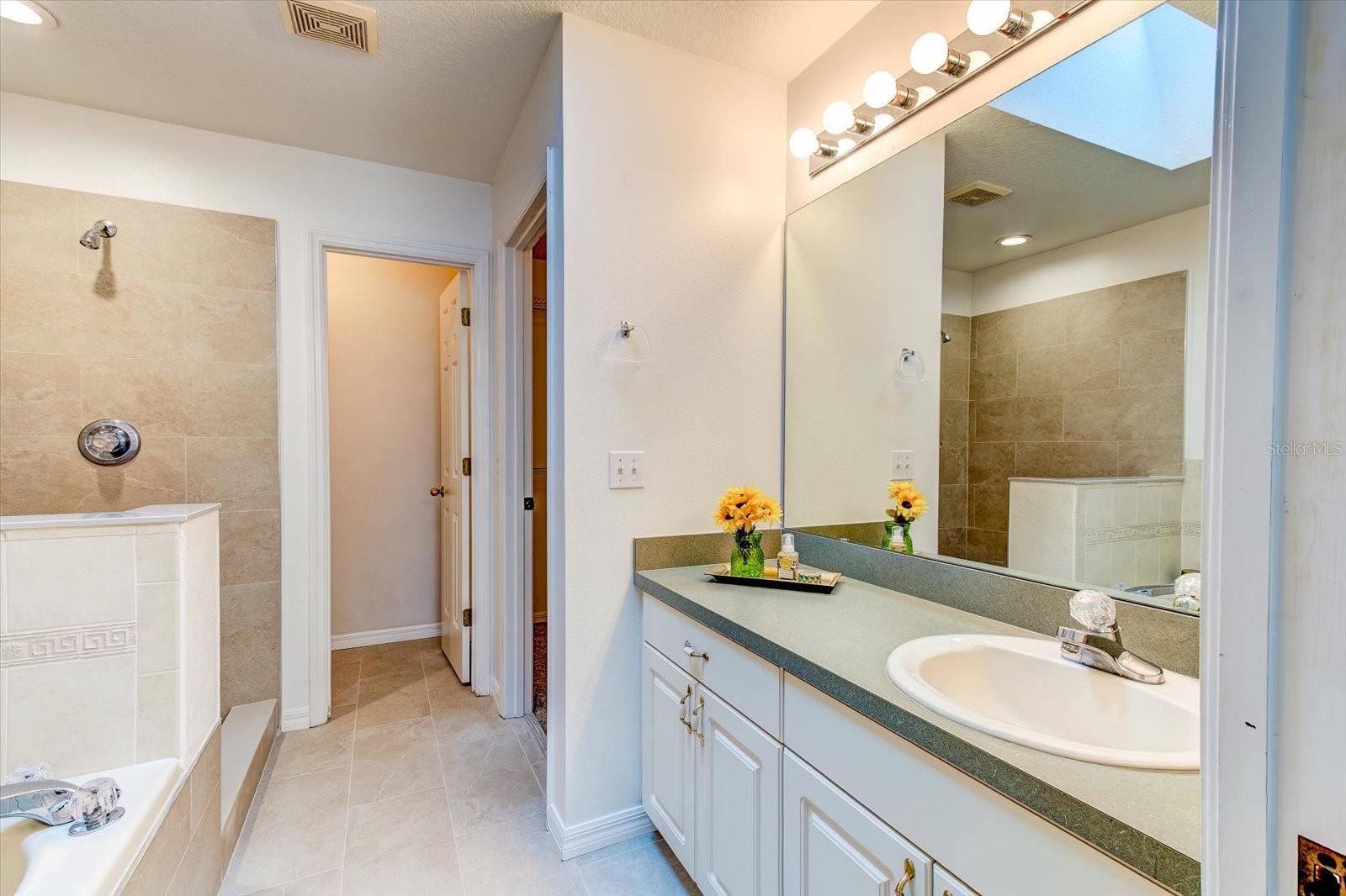 Image 14 of 28 For 3369 Croton Avenue