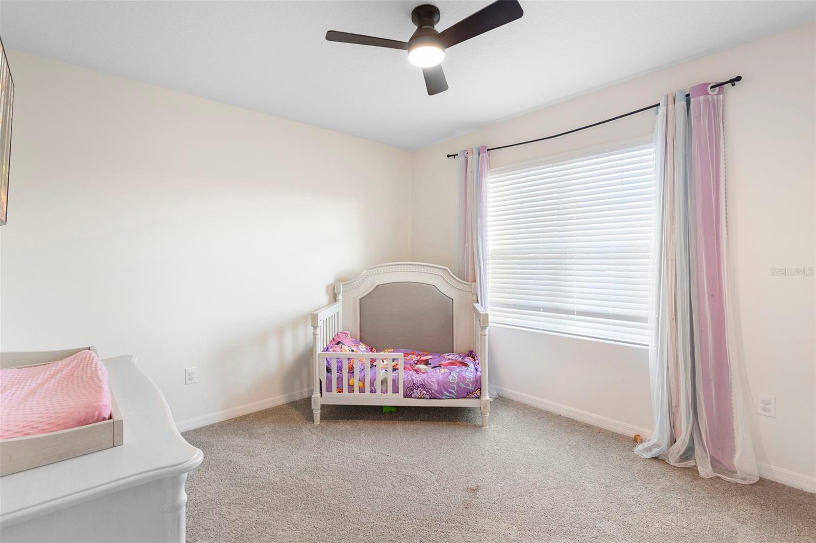 Image 12 of 39 For 821 Amhurst Drive