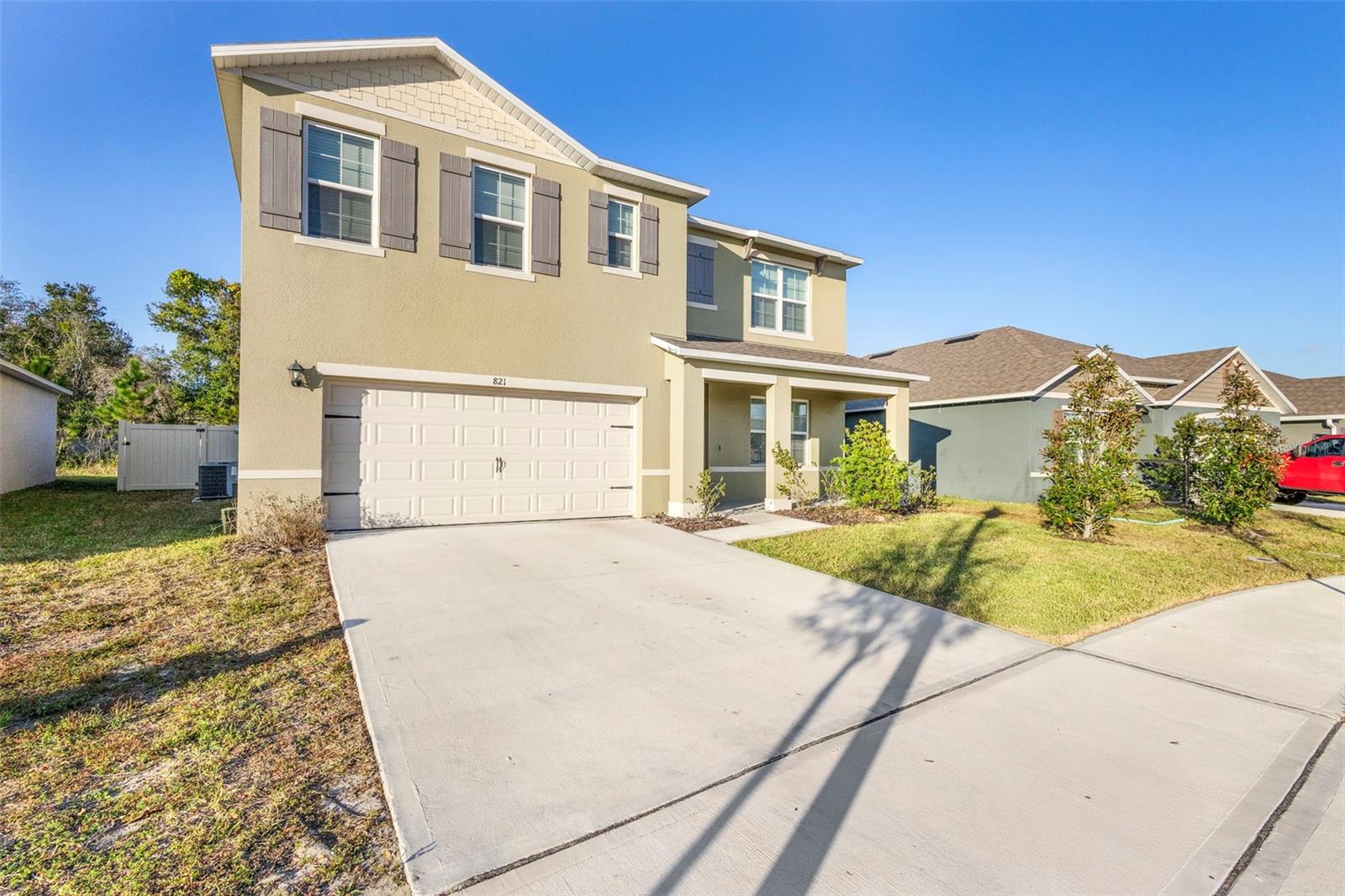 Image 4 of 39 For 821 Amhurst Drive