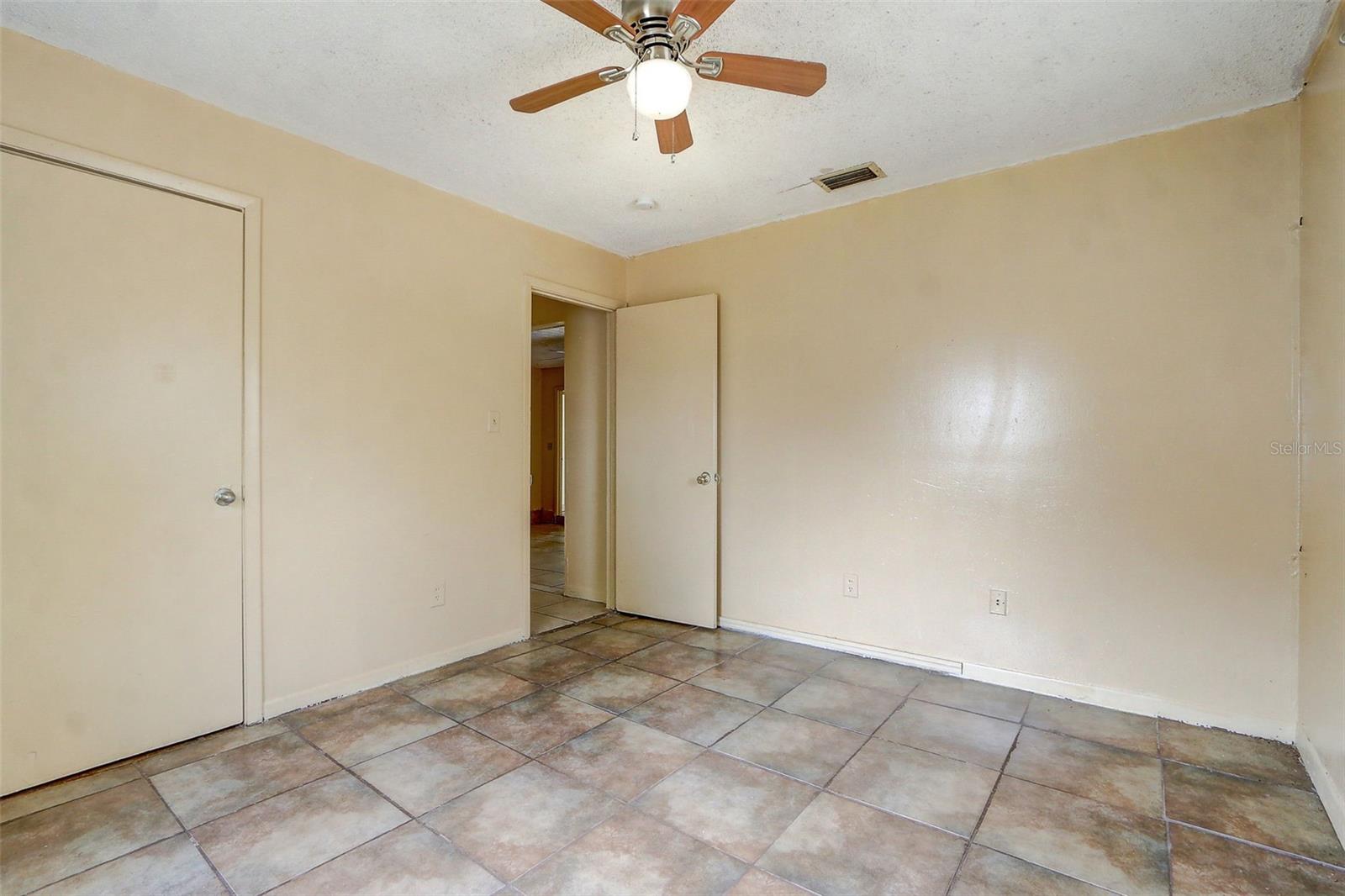 Image 11 of 27 For 4645 Conley Street