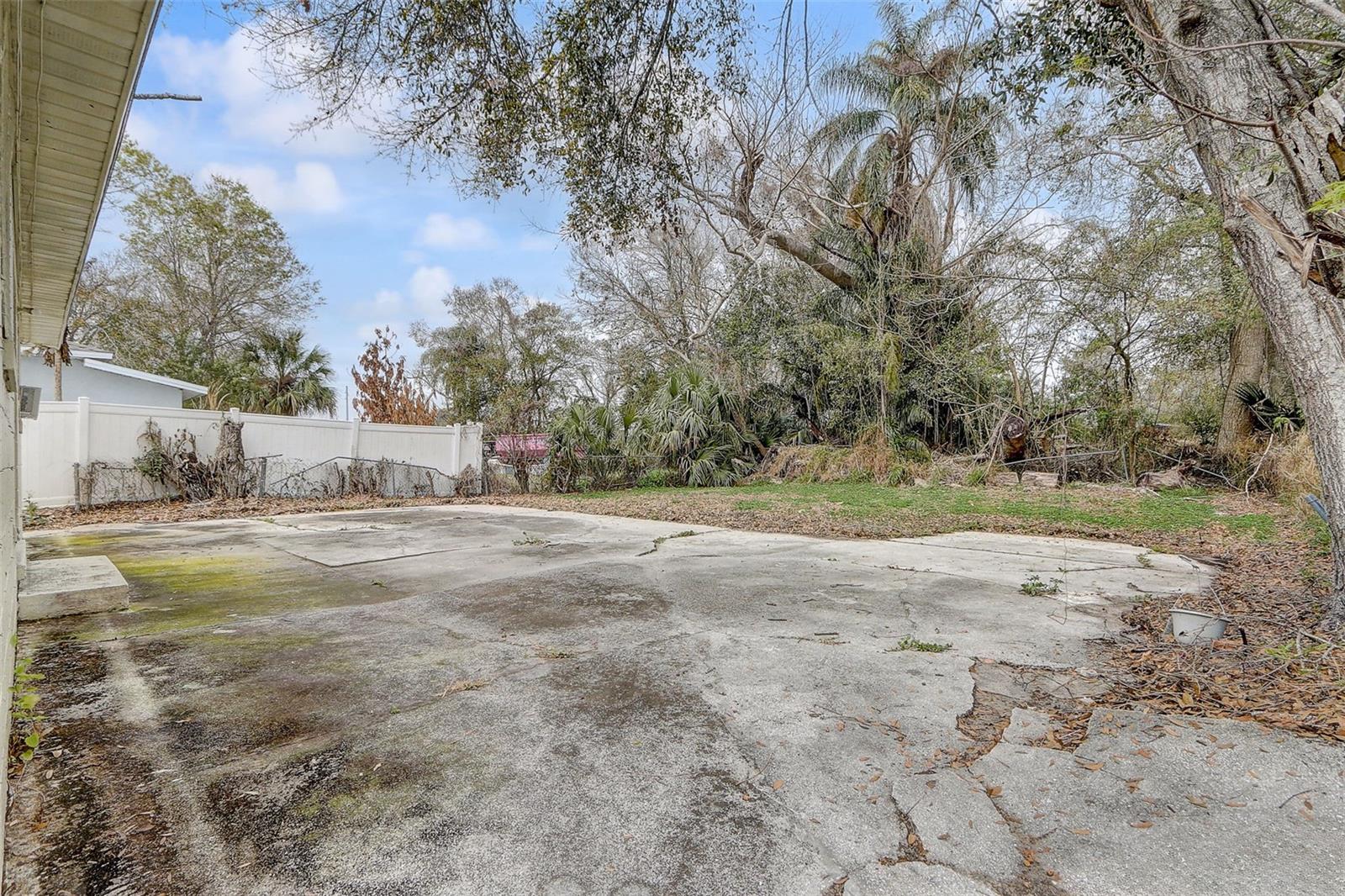 Image 23 of 27 For 4645 Conley Street