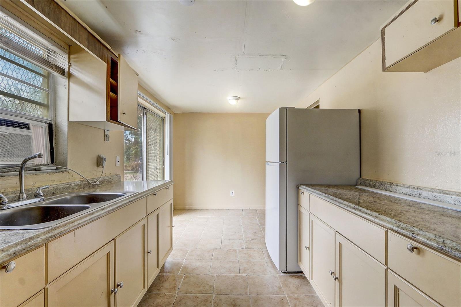 Image 8 of 27 For 4645 Conley Street