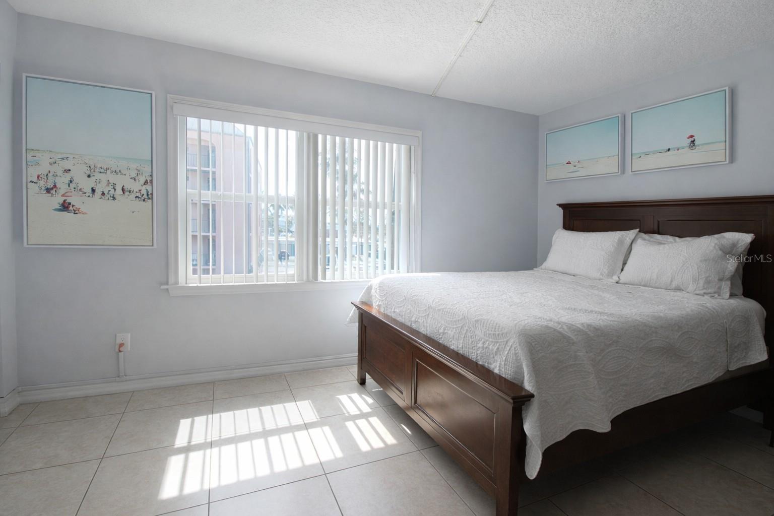 Image 21 of 30 For 5200 Ocean Beach Boulevard 213