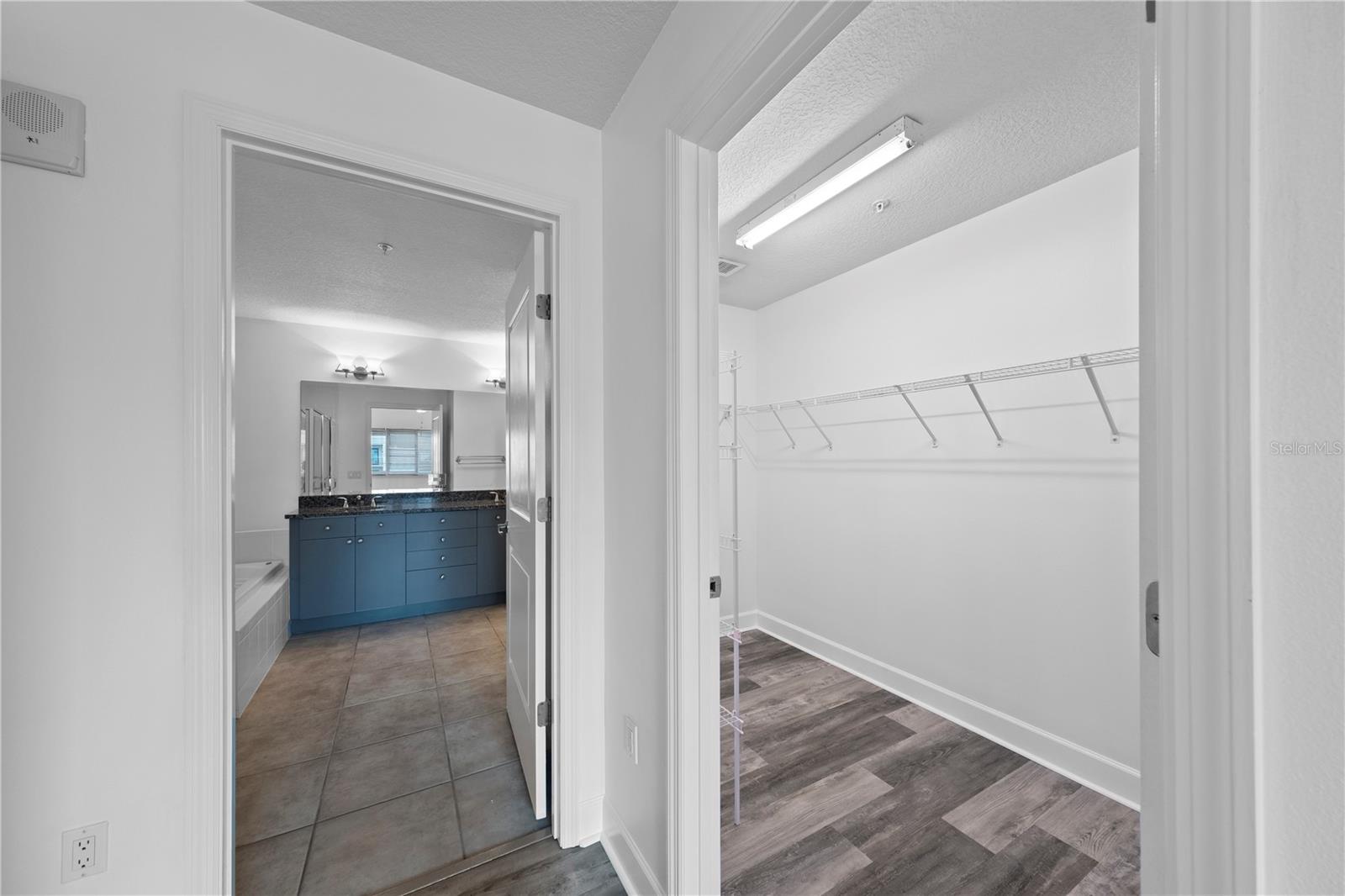 Image 23 of 39 For 100 Eola Drive 1214