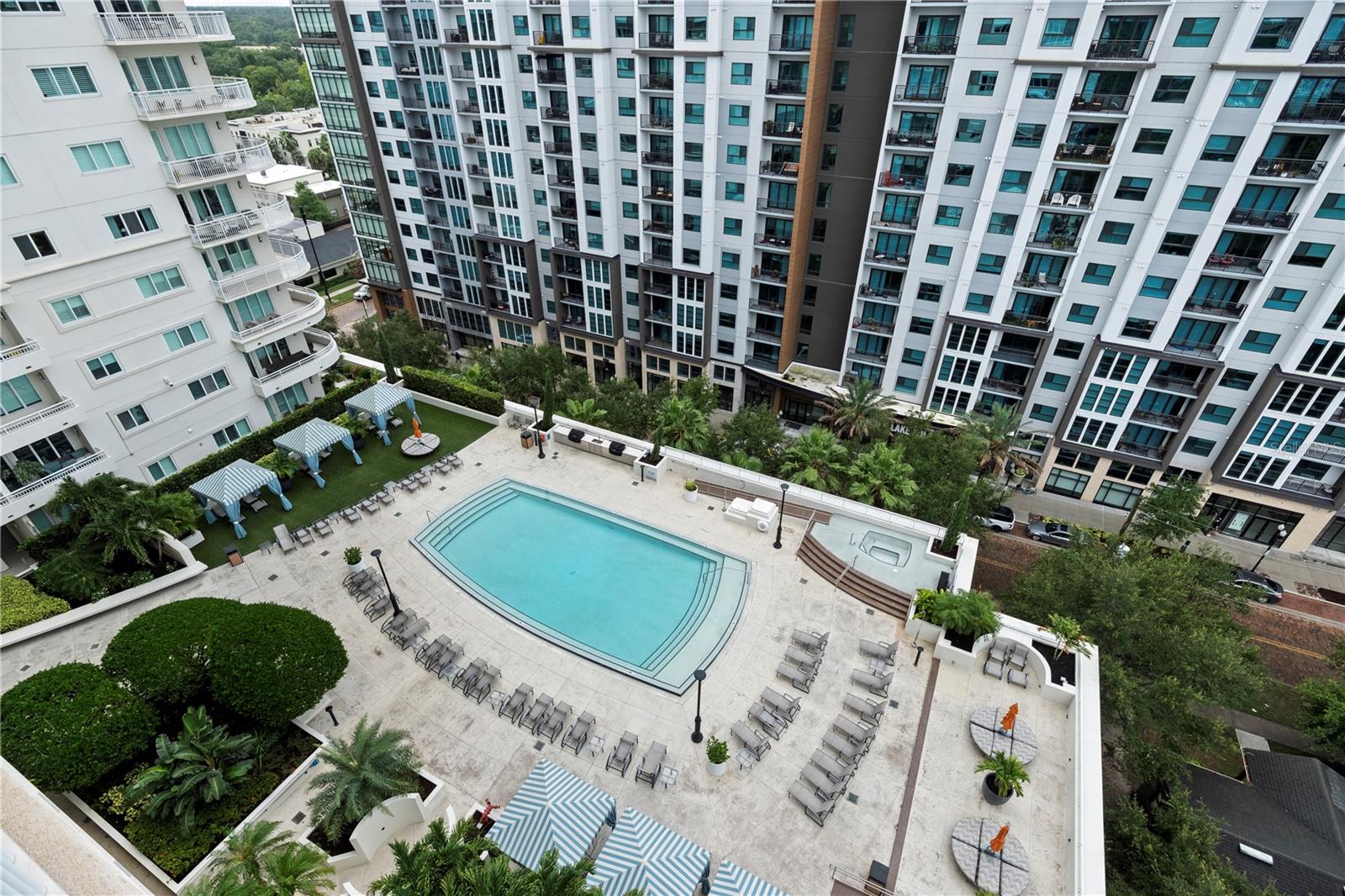 Image 35 of 39 For 100 Eola Drive 1214