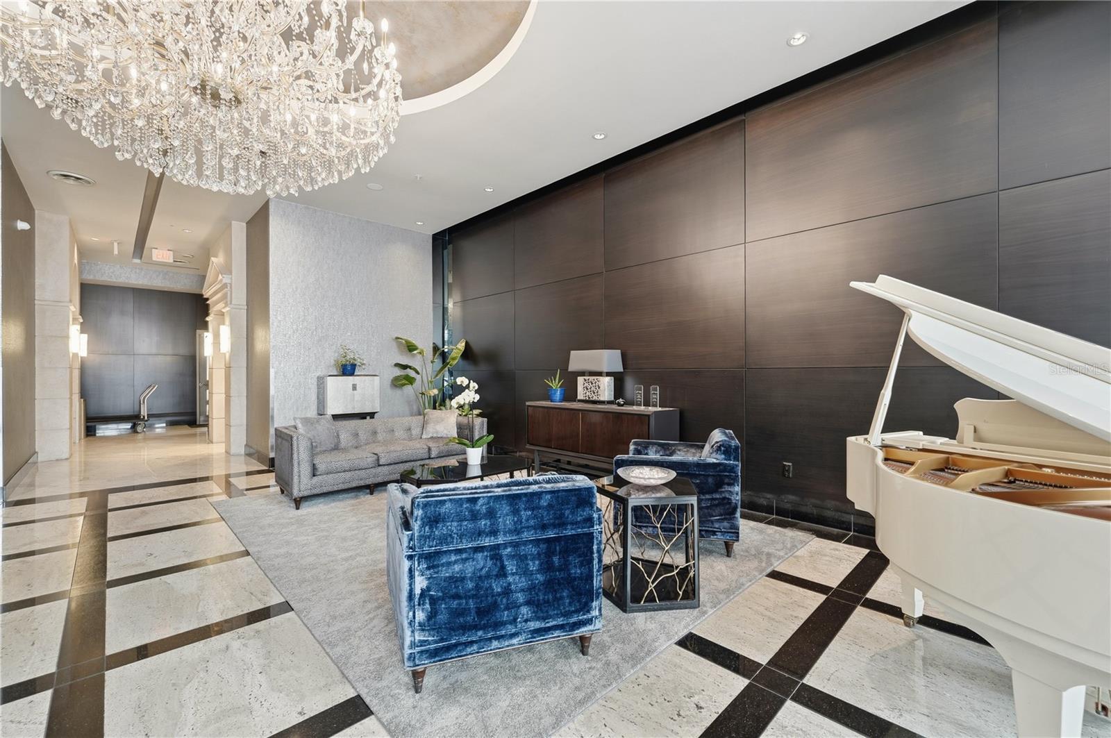 Image 36 of 39 For 100 Eola Drive 1214