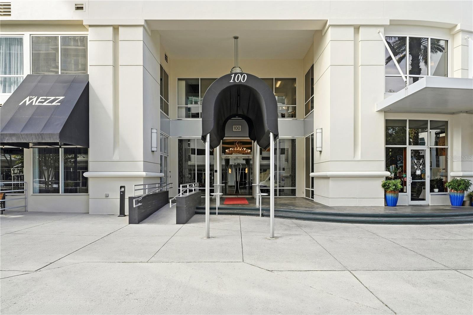 Image 37 of 39 For 100 Eola Drive 1214