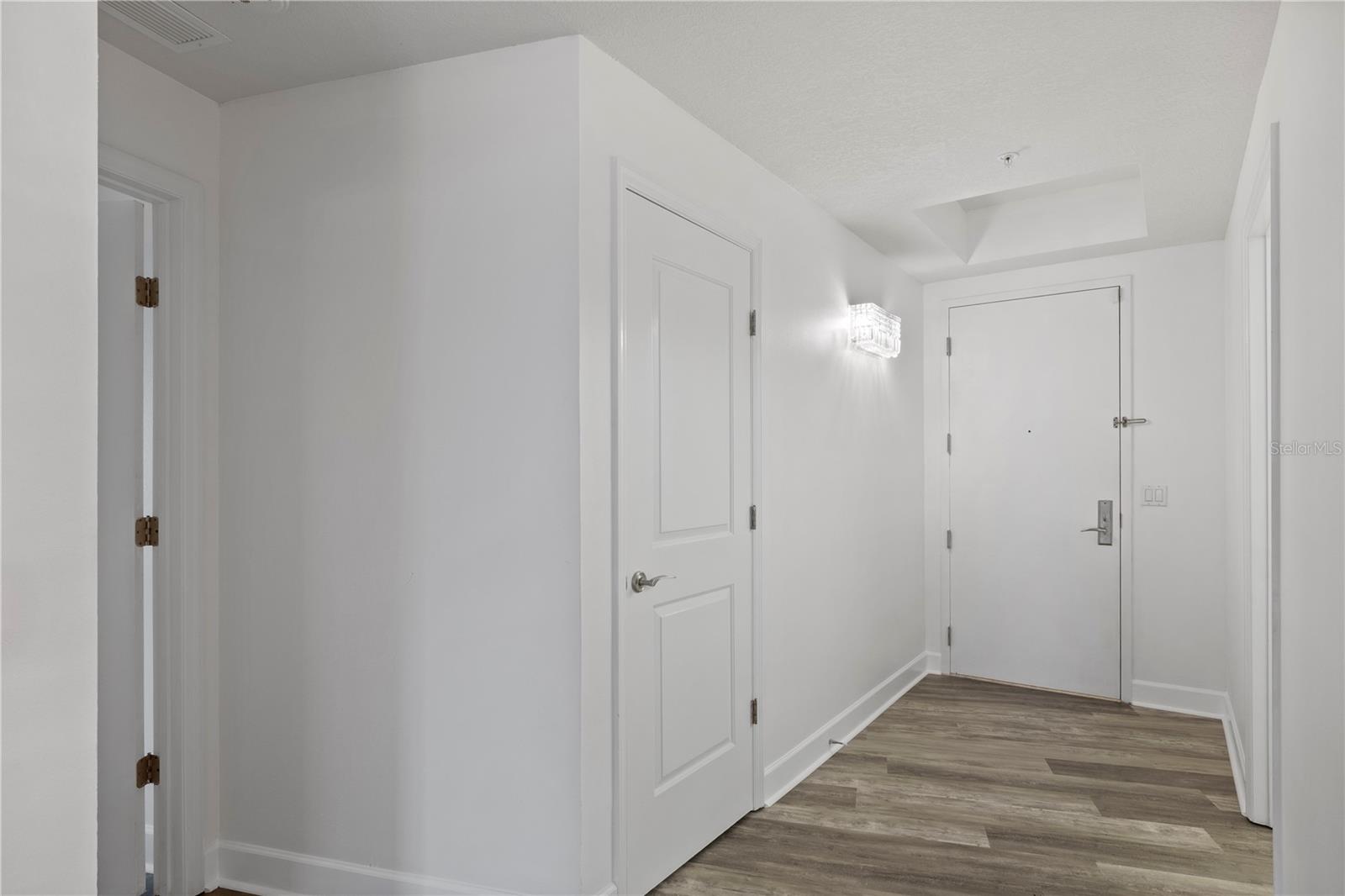 Image 5 of 39 For 100 Eola Drive 1214