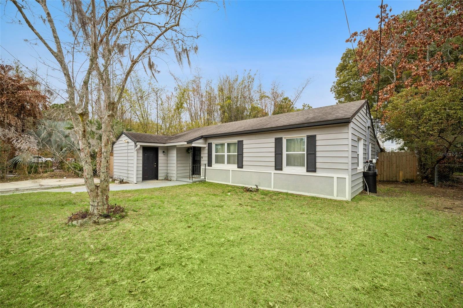 Image 10 of 28 For 212 Glenwood Avenue