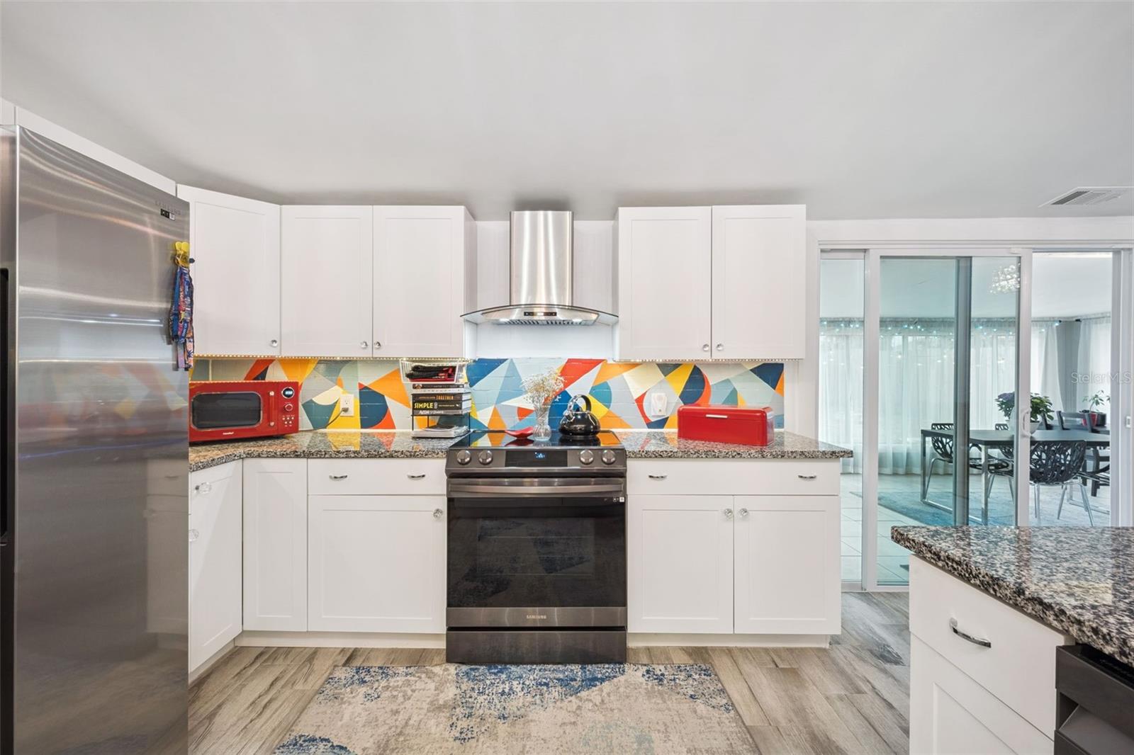 Image 12 of 28 For 212 Glenwood Avenue