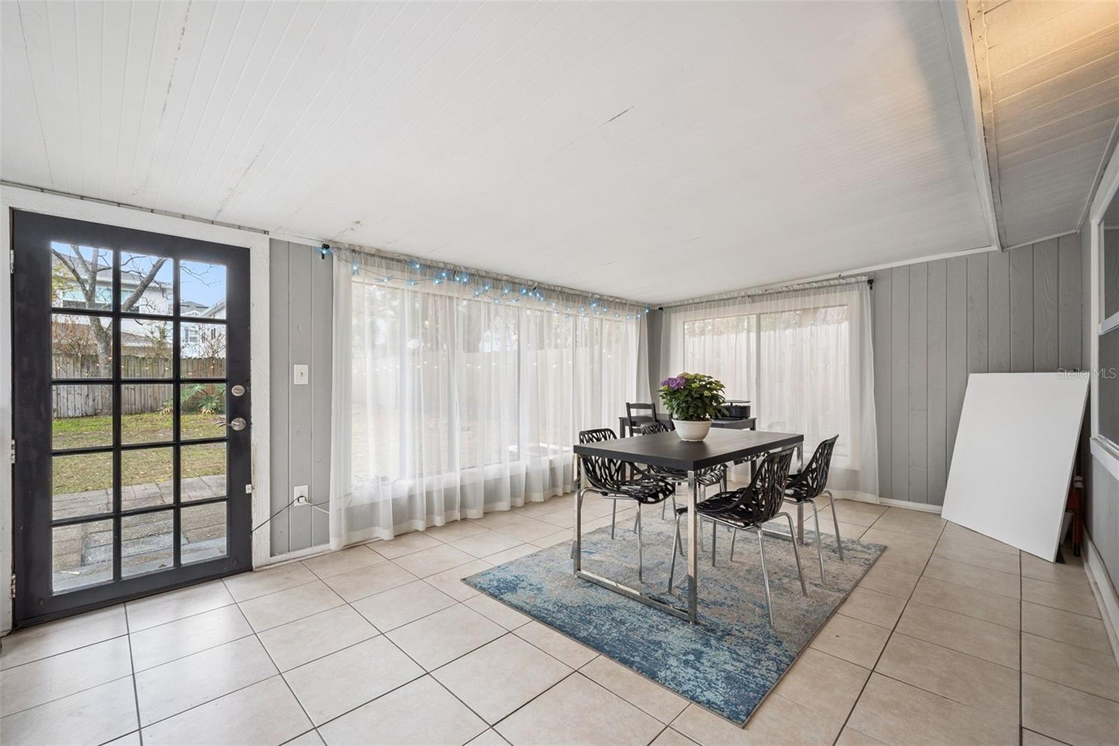 Image 14 of 28 For 212 Glenwood Avenue