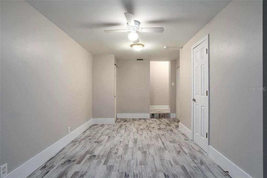 Image 24 of 28 For 212 Glenwood Avenue