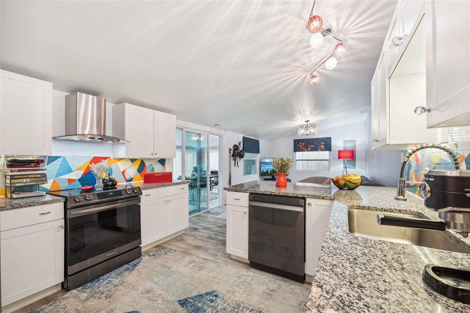 Image 7 of 28 For 212 Glenwood Avenue