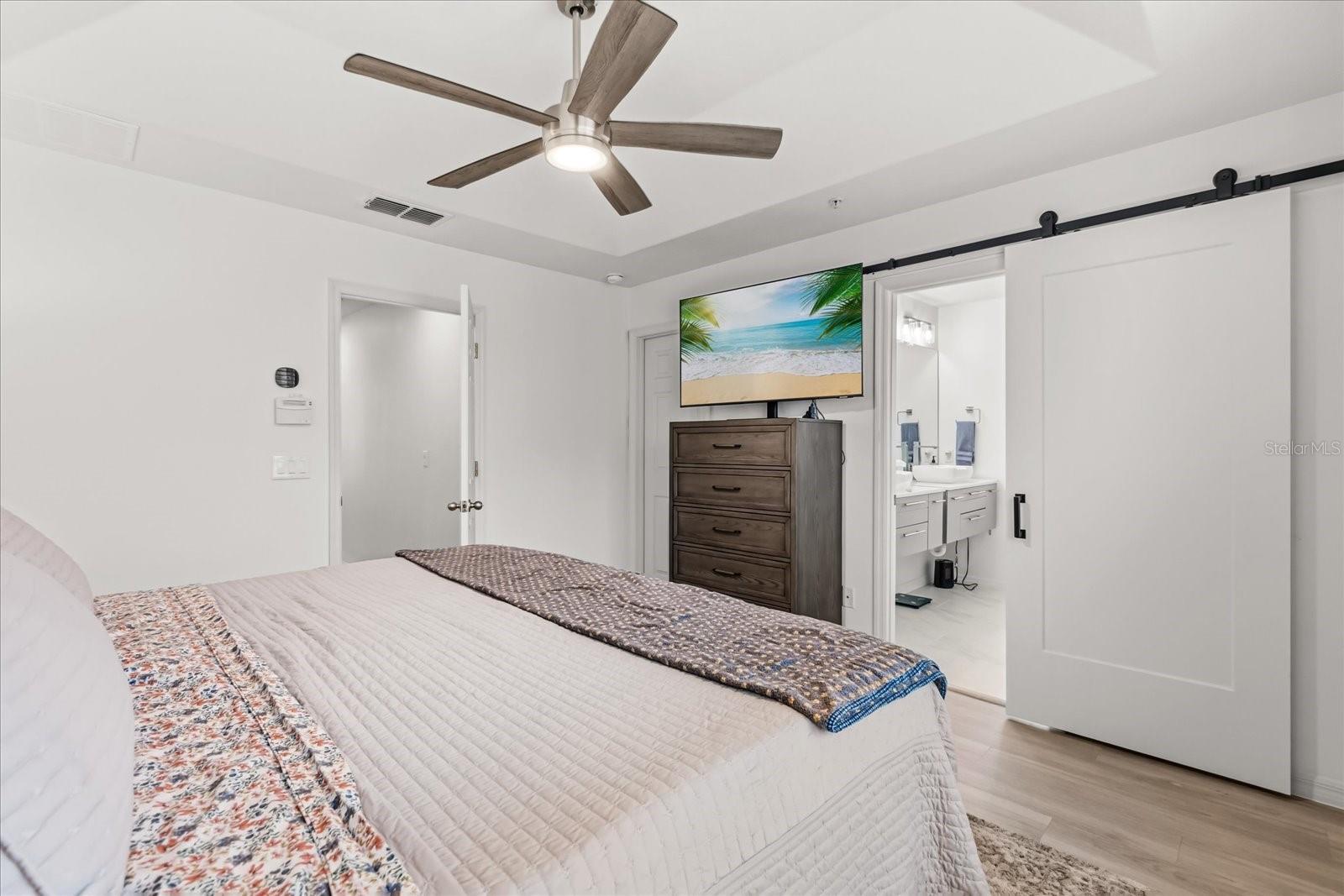 Image 19 of 39 For 608 Jesup Springs Lane