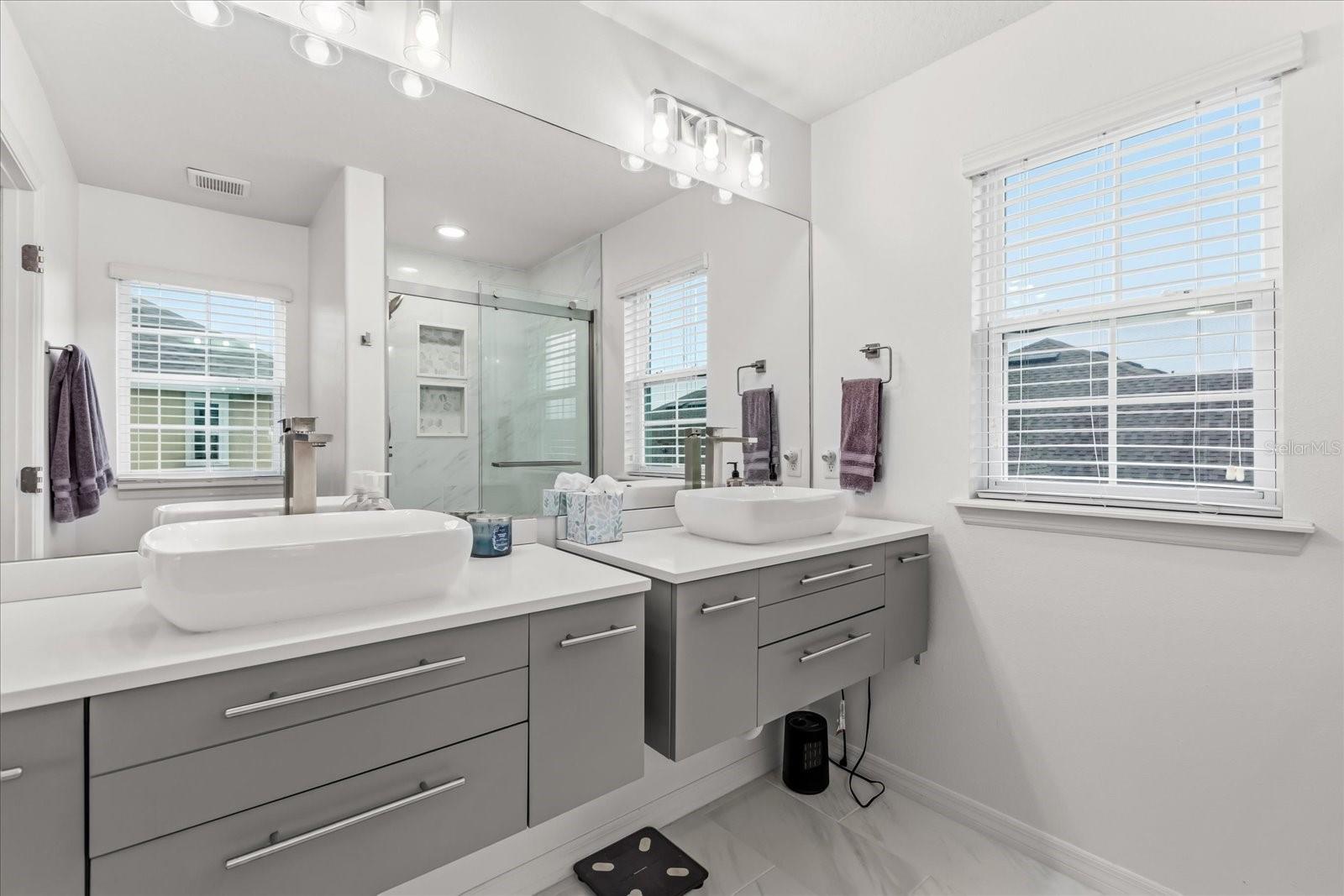 Image 20 of 39 For 608 Jesup Springs Lane