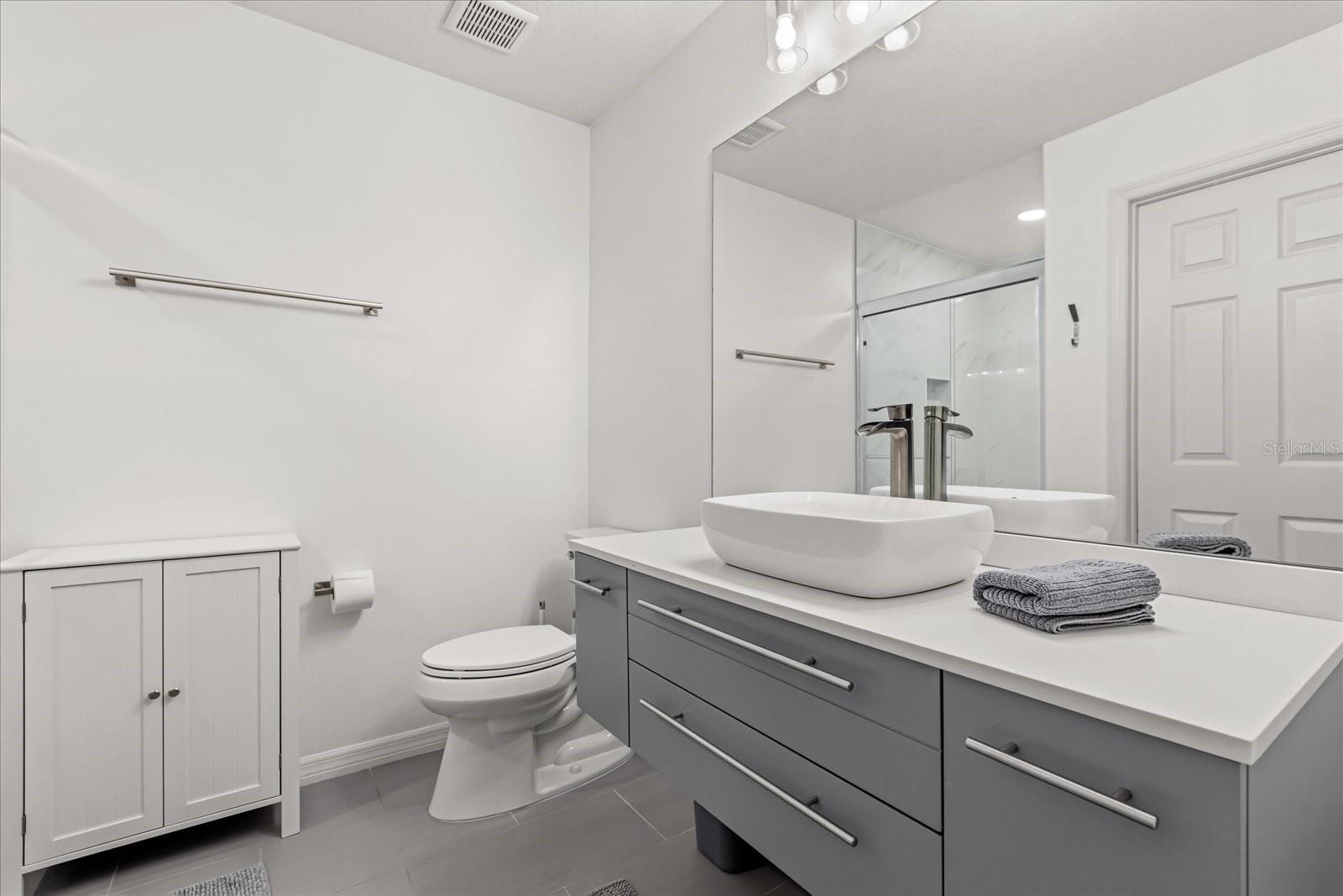 Image 33 of 39 For 608 Jesup Springs Lane