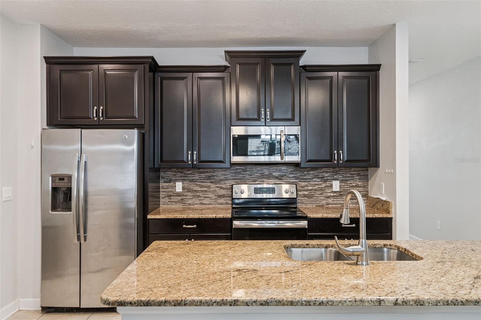 Image 14 of 62 For 4633 Fairy Tale Circle