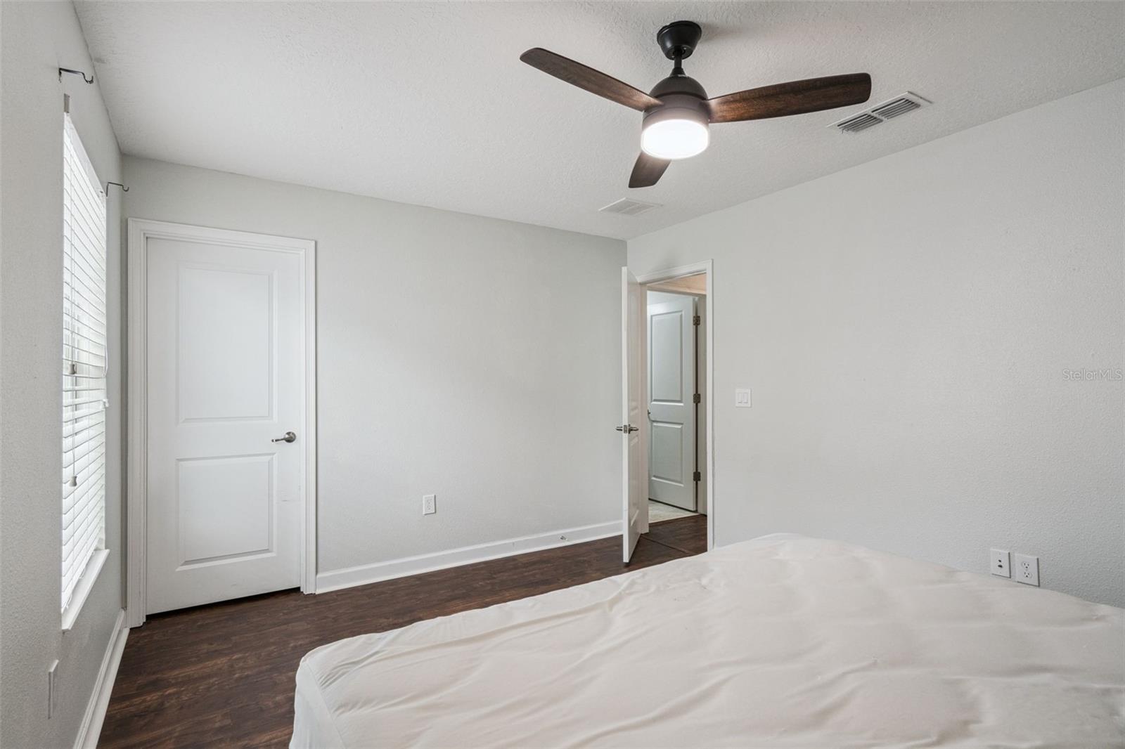 Image 24 of 62 For 4633 Fairy Tale Circle