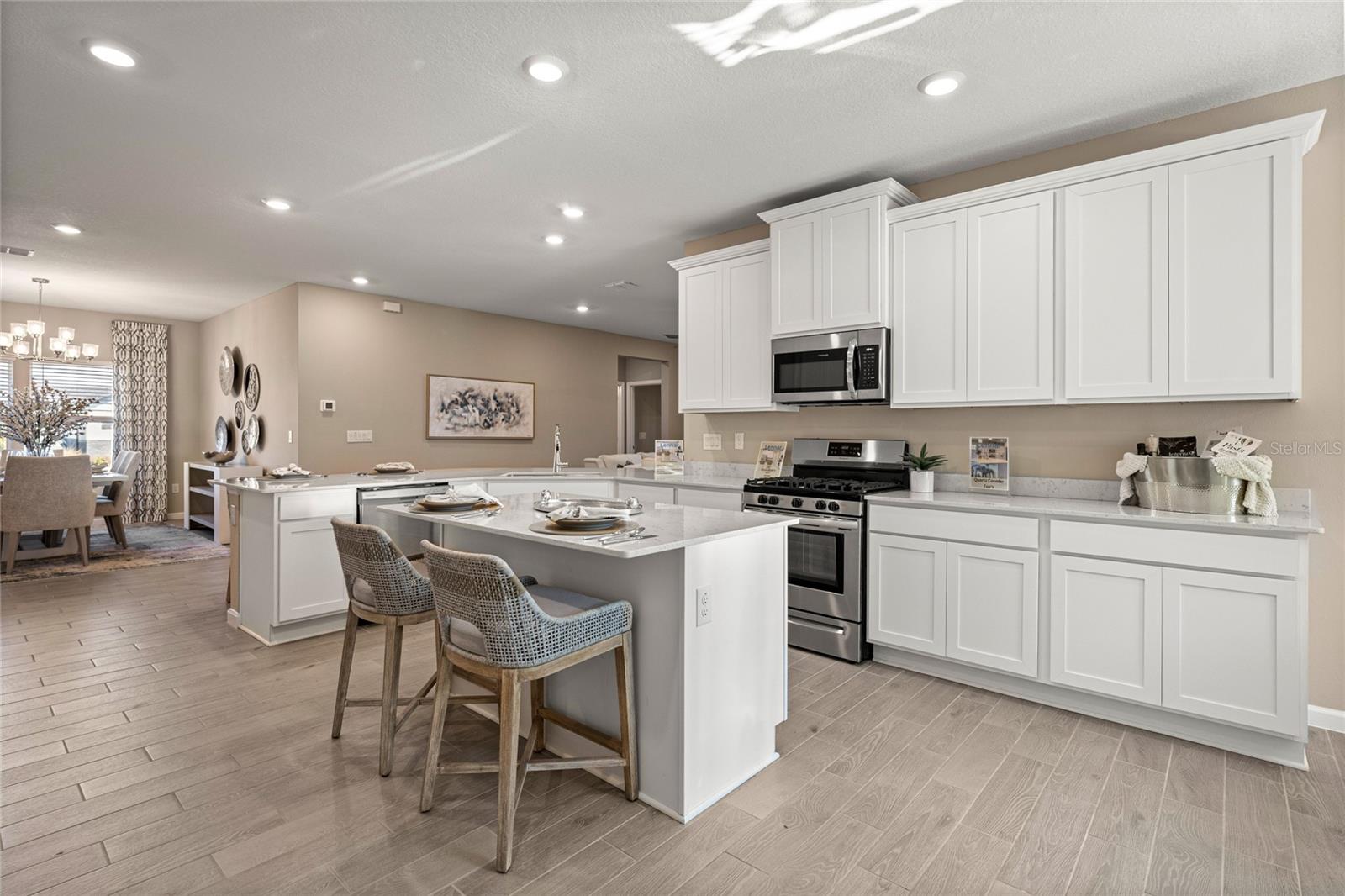 Image 12 of 21 For 13953 Convergence Boulevard