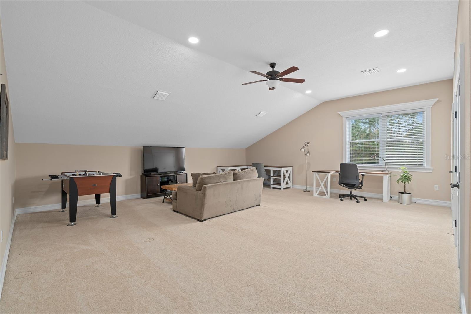 Image 37 of 69 For 5301 Carson Street