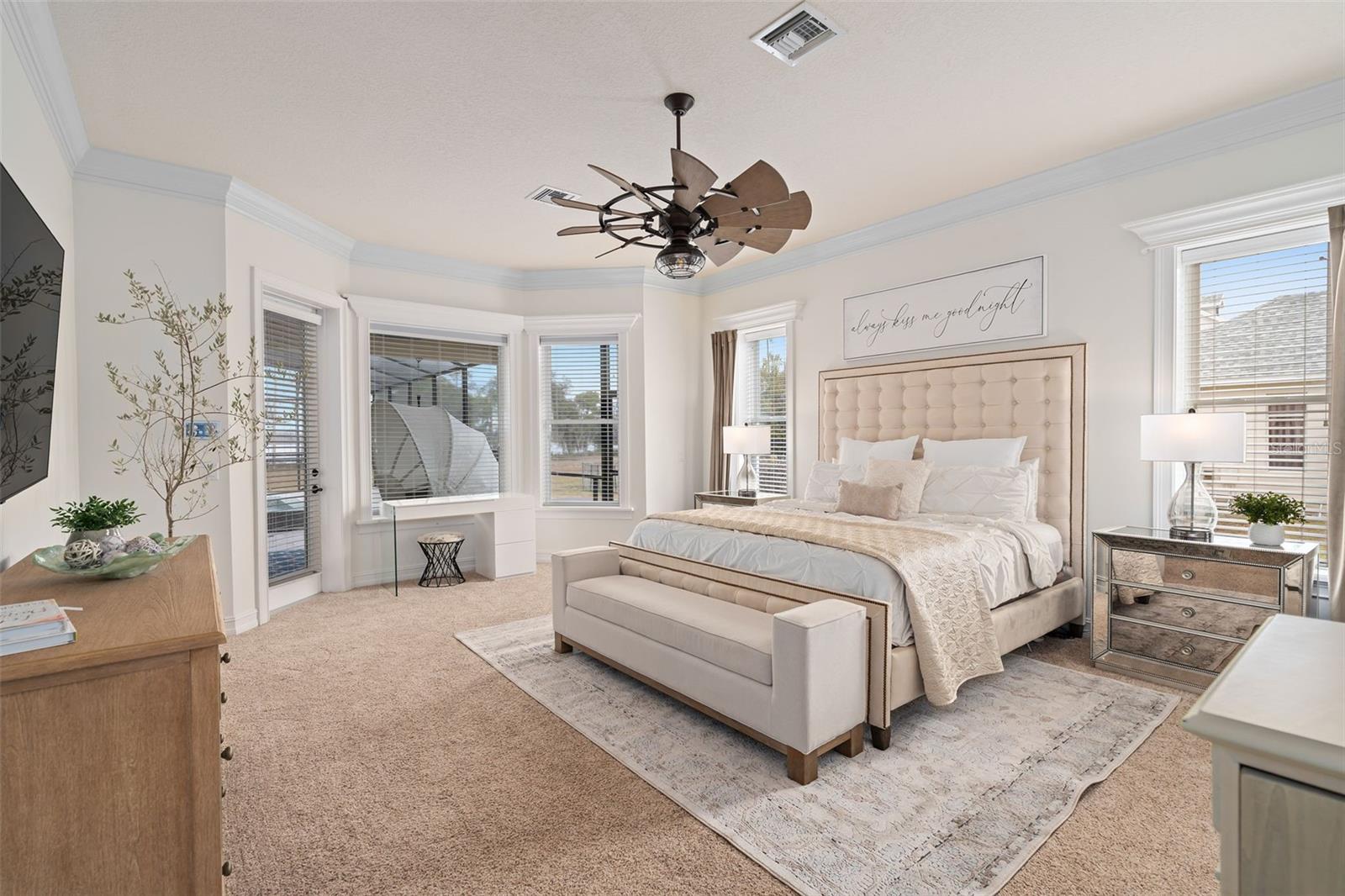 Image 5 of 69 For 5301 Carson Street