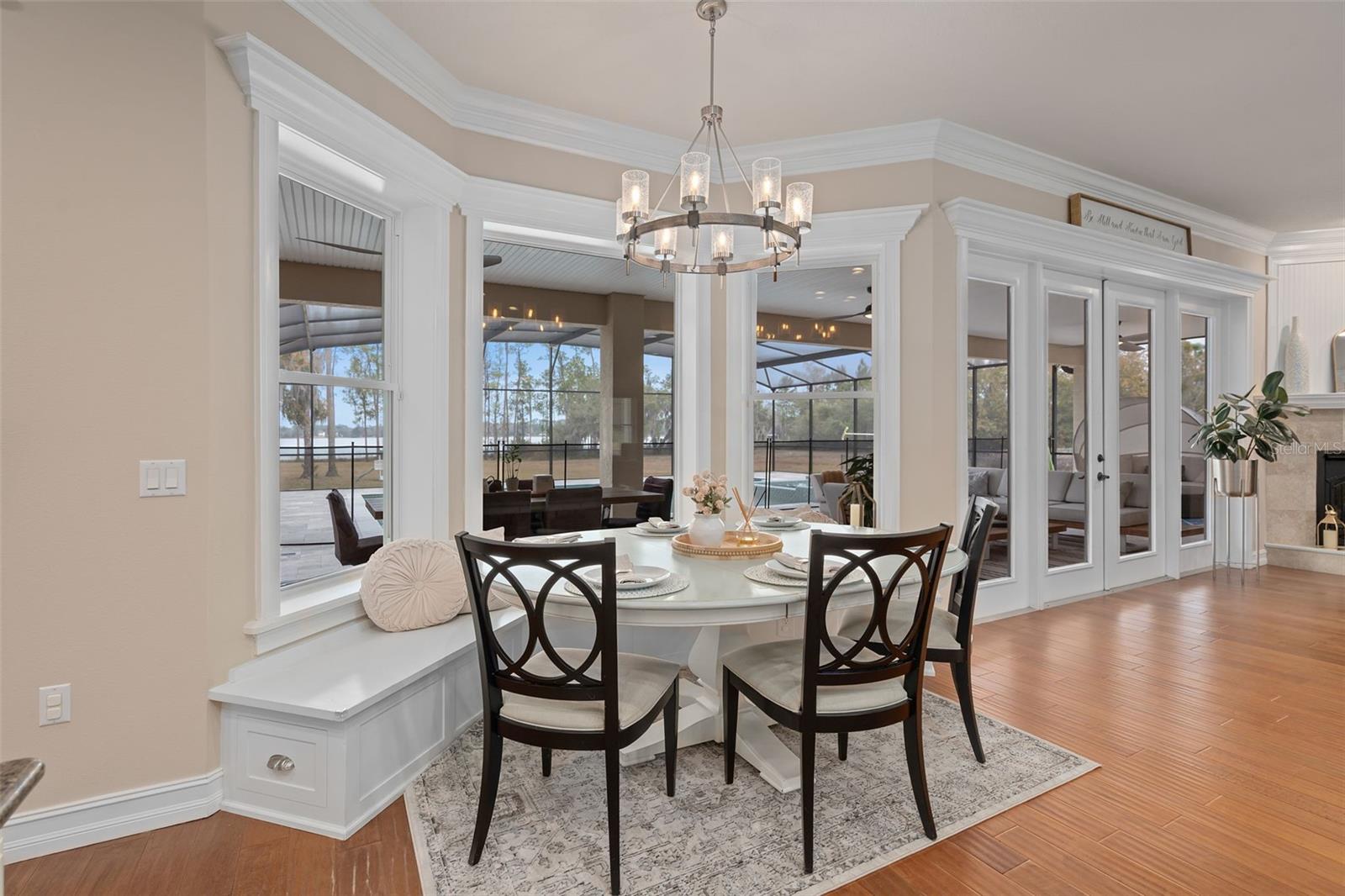 Image 9 of 69 For 5301 Carson Street