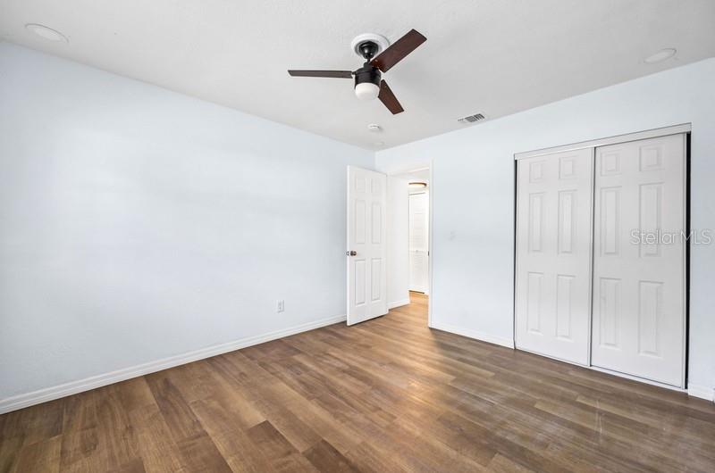 Image 9 of 18 For 1132 Auburn Street