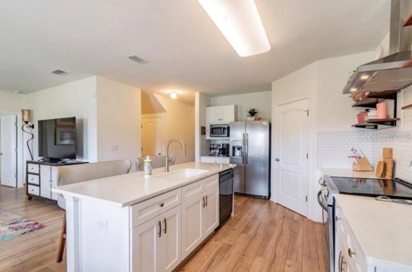 Image 5 of 32 For 3812 Broadlands Lane