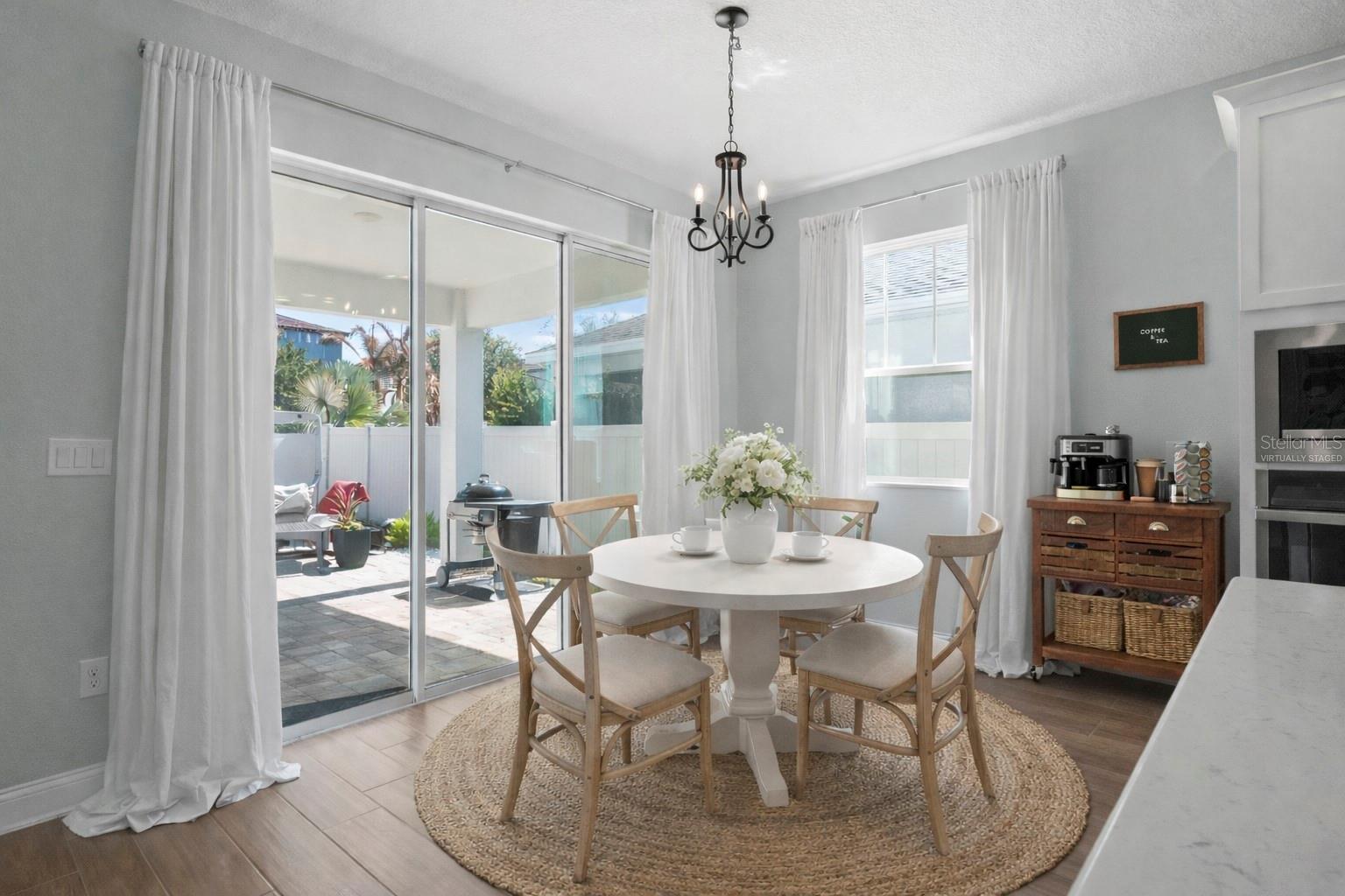 Image 18 of 48 For 1689 Cranleigh Dr