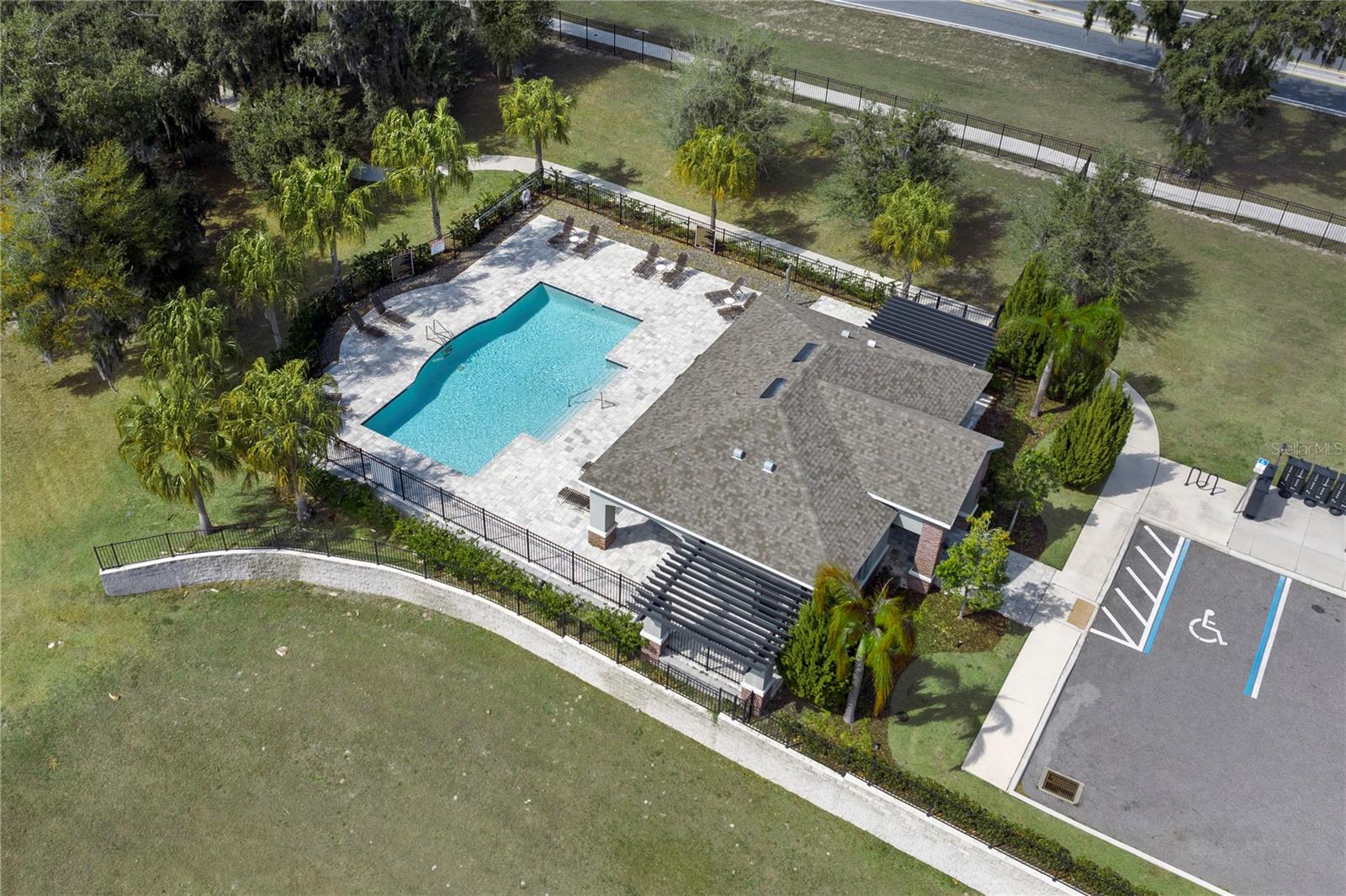 Image 47 of 48 For 1689 Cranleigh Dr