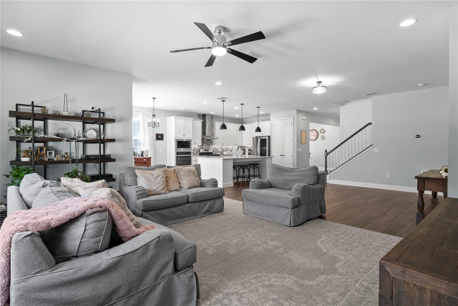 Image 8 of 48 For 1689 Cranleigh Dr