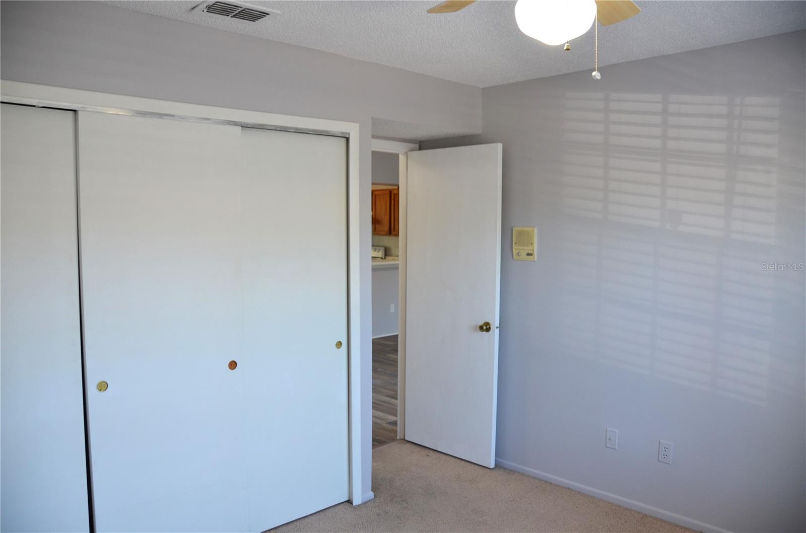 Image 20 of 22 For 140 Reserve Circle 200